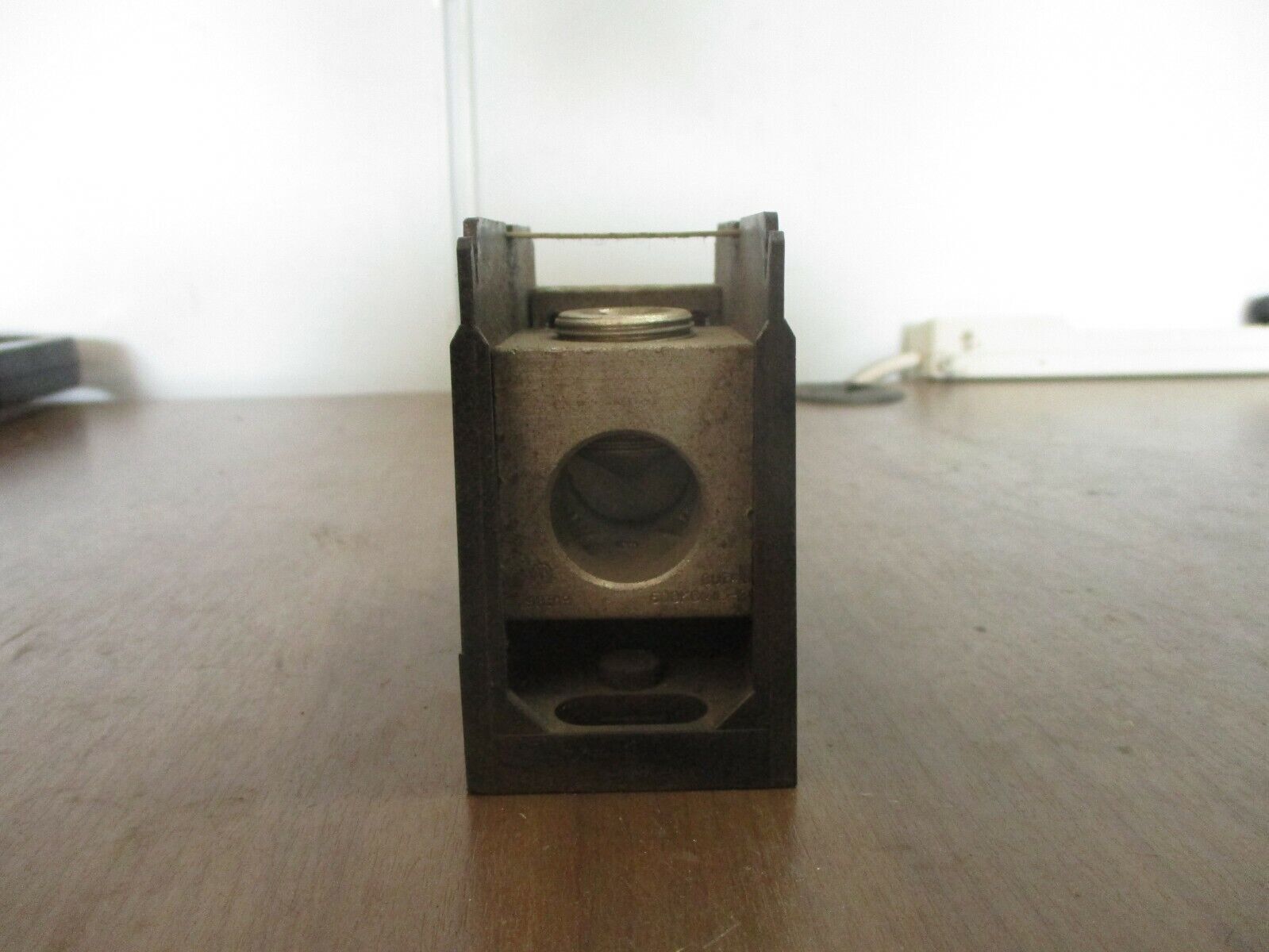 Allen-Bradley Power Distribution Block 1492-PDL31124 Ser. A 335A 600V 1P Used