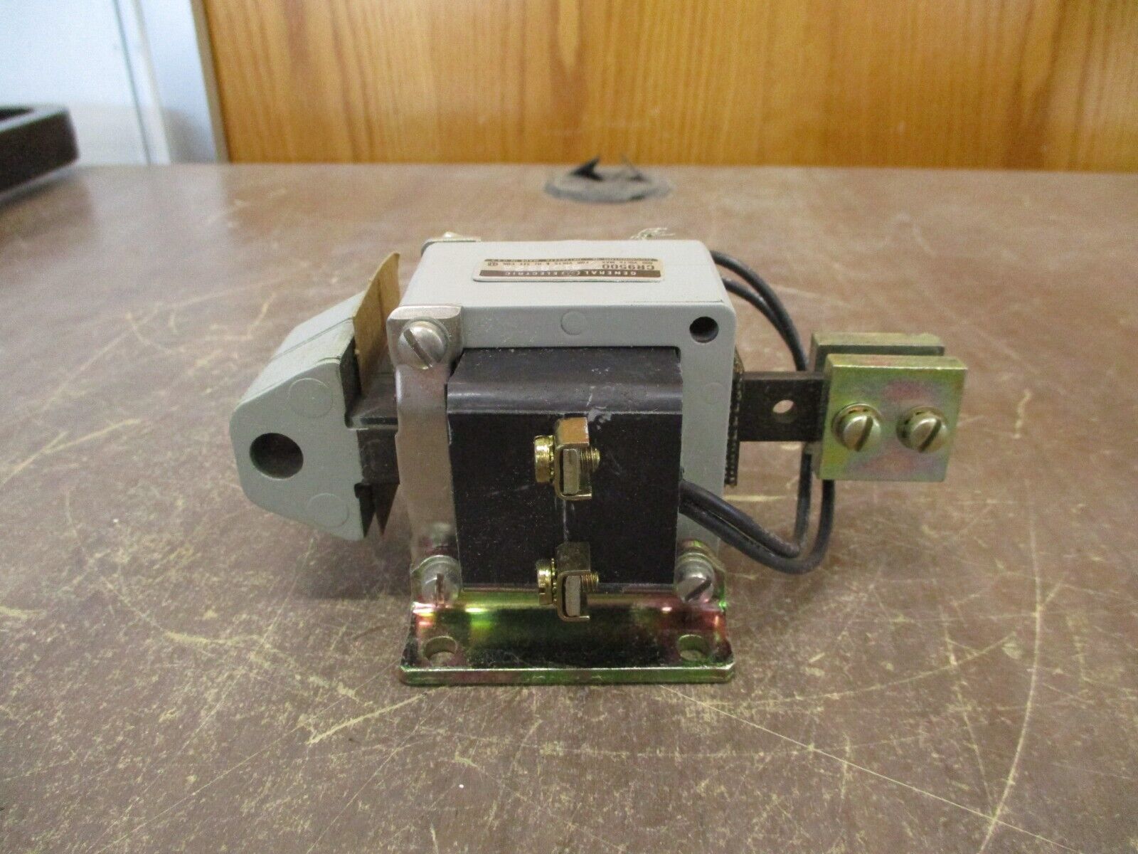 GE Solenoid CR9500B108B2A 115V Coil New Surplus