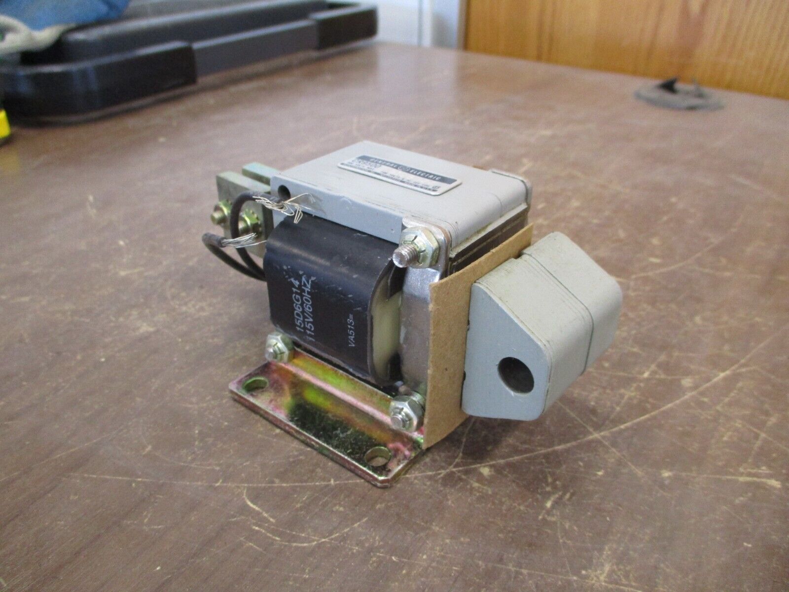 GE Solenoid CR9500B108B2A 115V Coil New Surplus