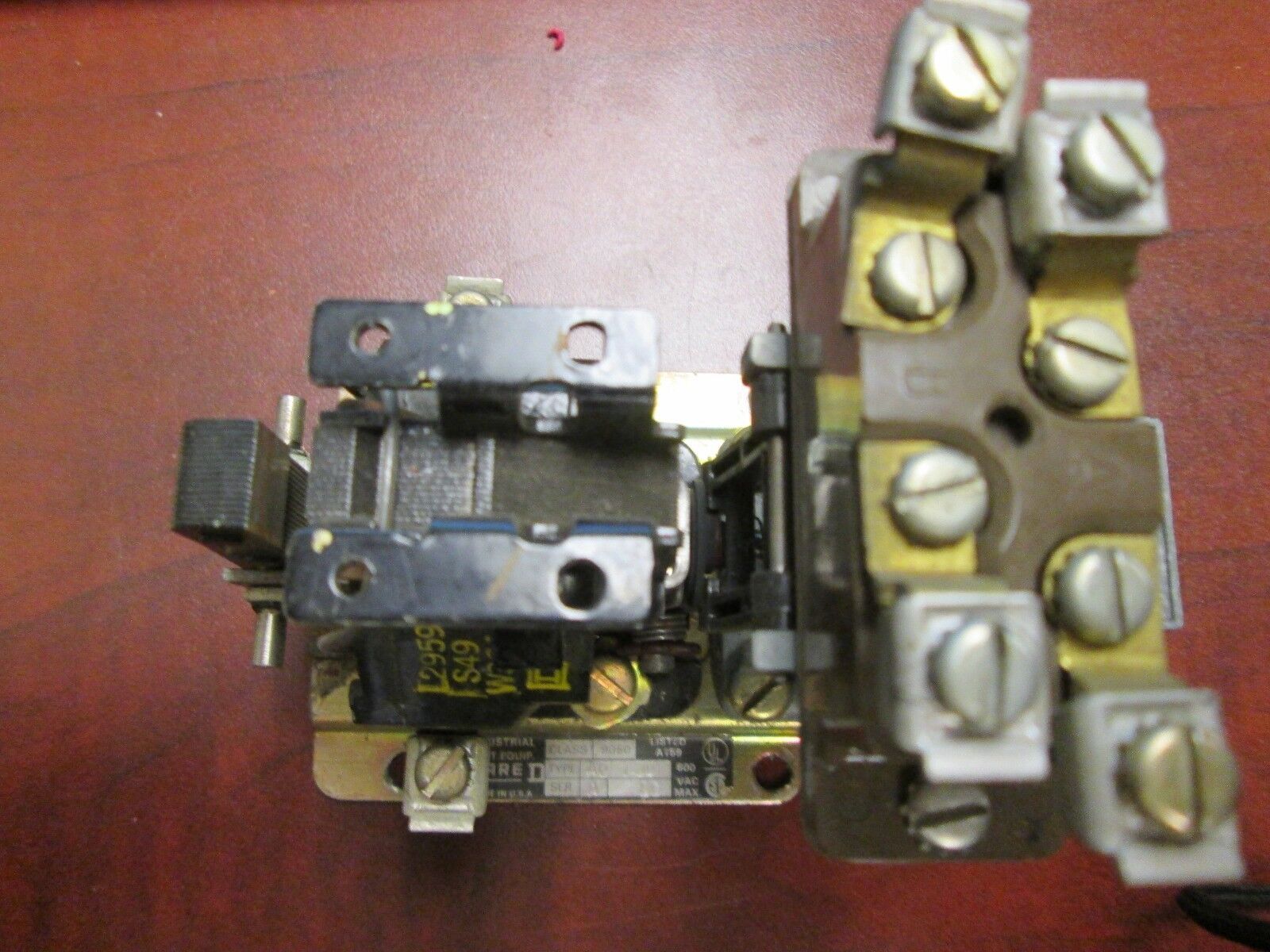 Square D, Pneumatic Timing Relay, 9050A010D, 120V Coil, Used