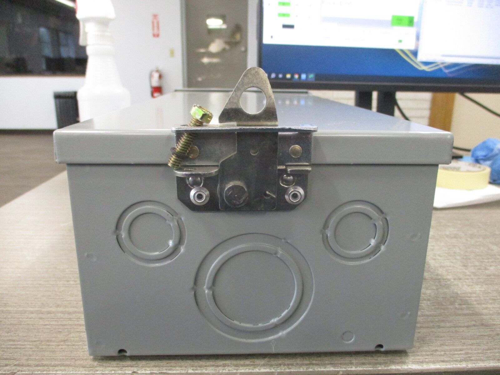 GE 3R Breaker Enclosure TE100R 100A 600V New Surplus