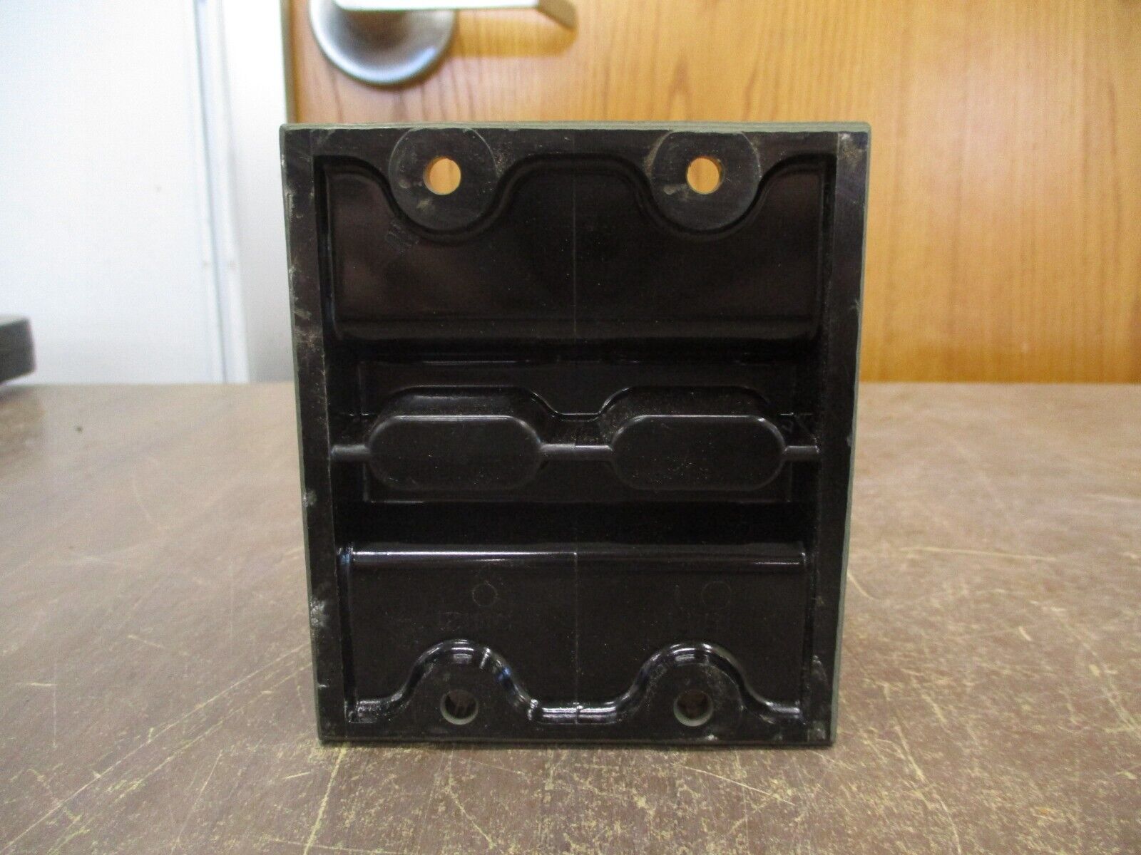 Marathon Power Distribution Block 1432123 255A 600V 2P Line/Load: 250MCM-6 Used