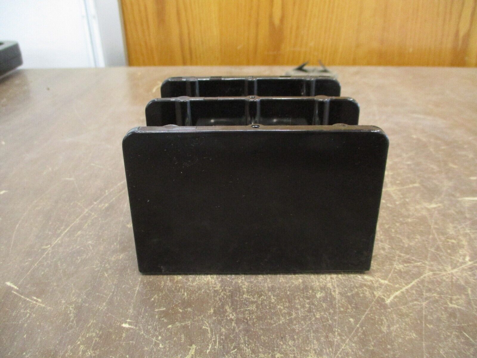 Marathon Power Distribution Block 1432123 255A 600V 2P Line/Load: 250MCM-6 Used