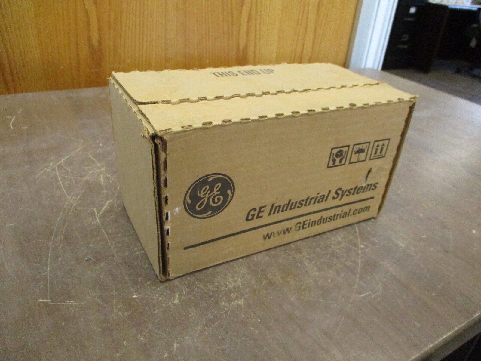 GE Circuit Breaker TEB132060WL 60A 240V 3P New Surplus