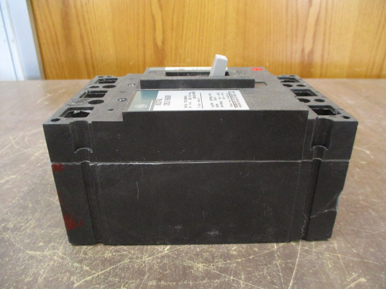 GE Circuit Breaker TEB132060WL 60A 240V 3P New Surplus