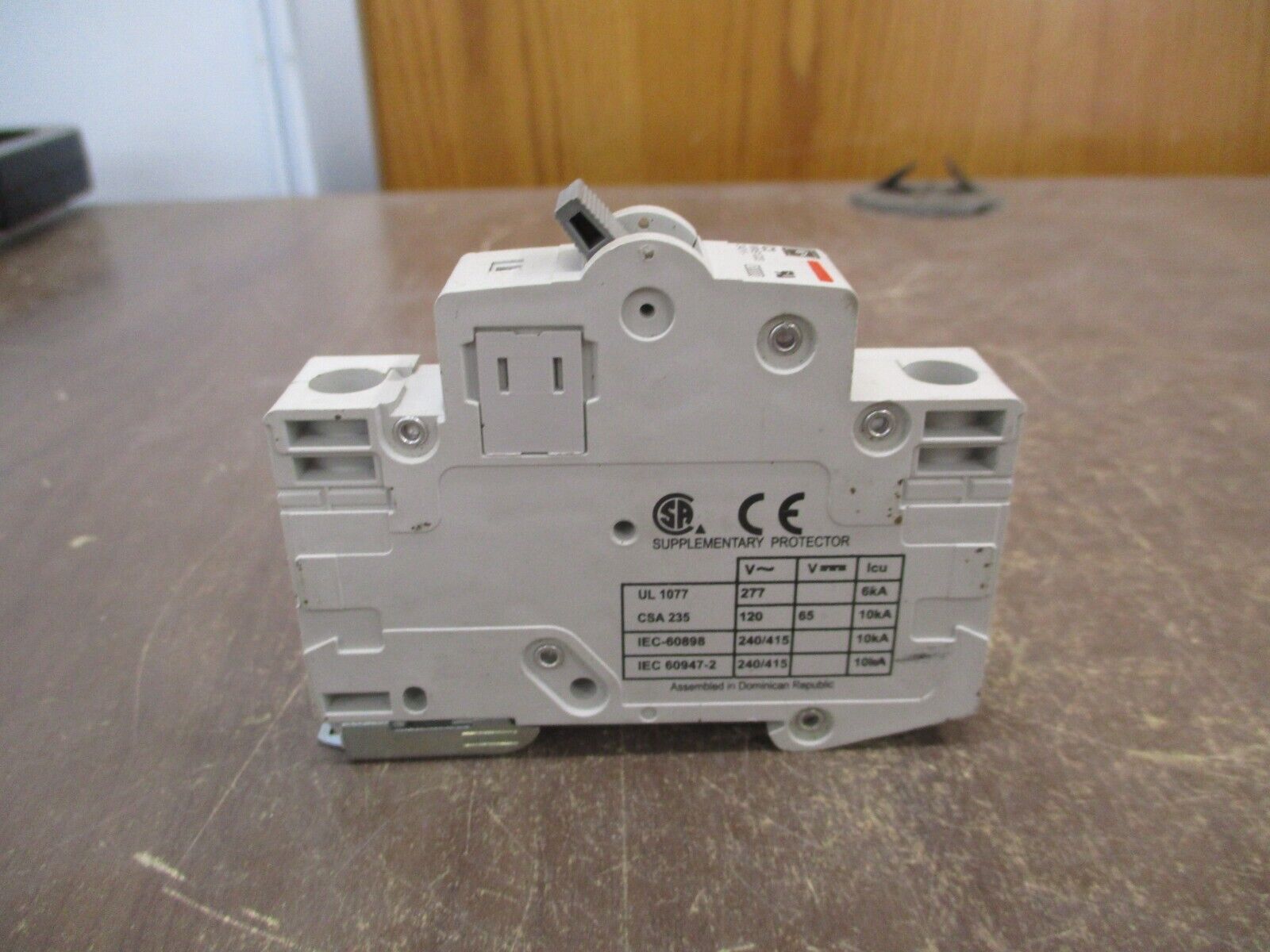 Eaton Circuit Breaker WMS1C03 3A 240V 1P *Box of 6* New Surplus