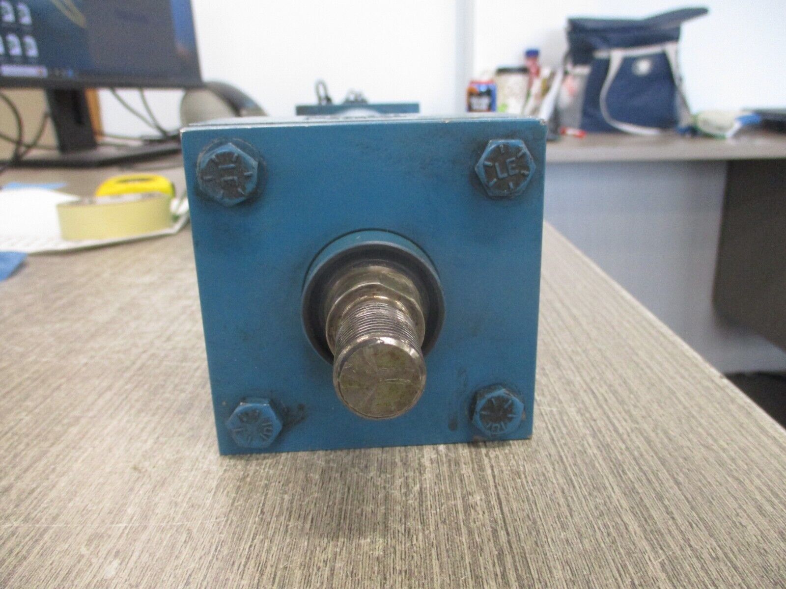 Vickers Hydraulic Cylinder TE10GACA 1AA10000 250 PSI 3.25/1X10 Used