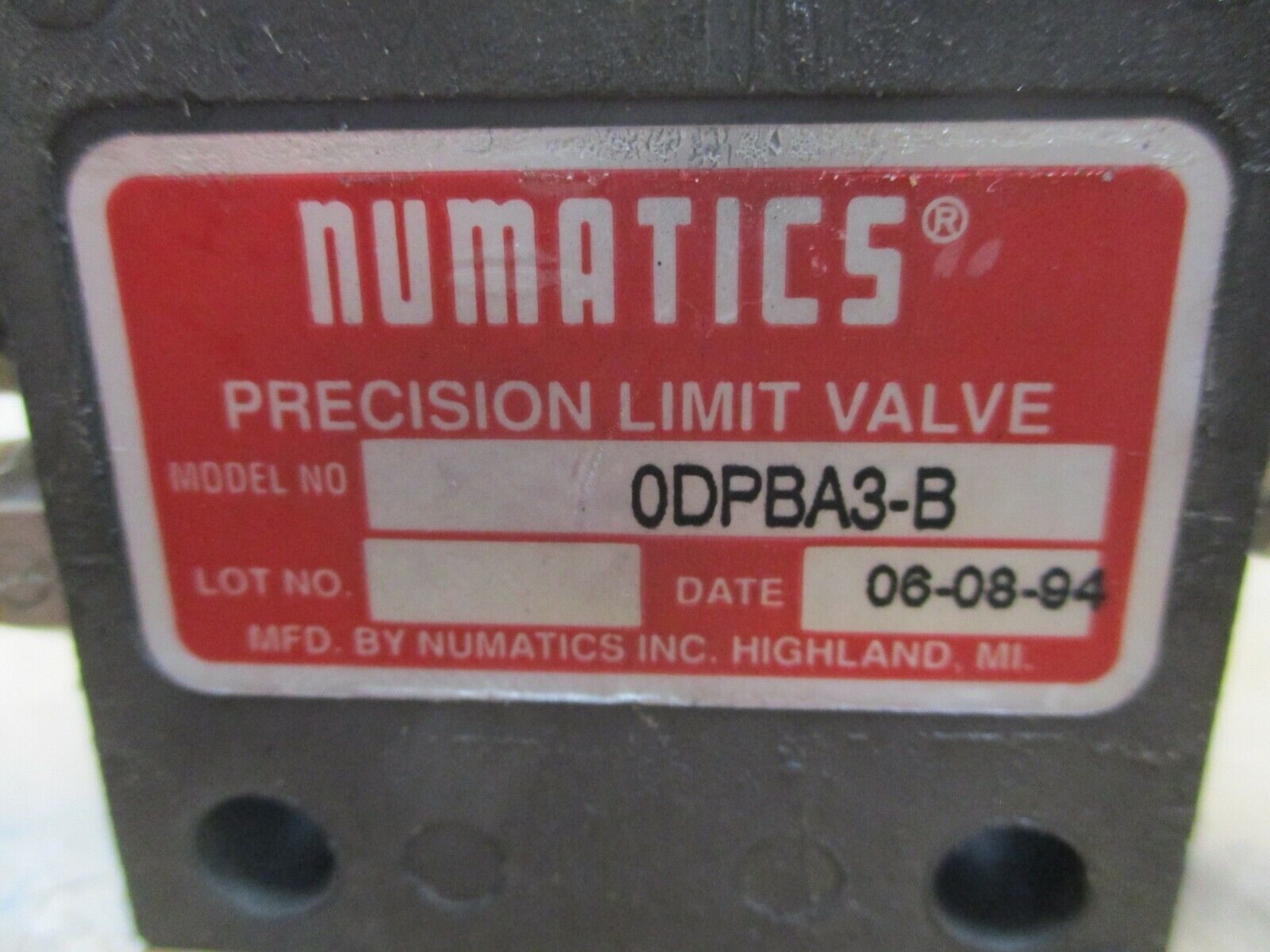 Numatics Precision Limit Valve 0DPBA3-B Used