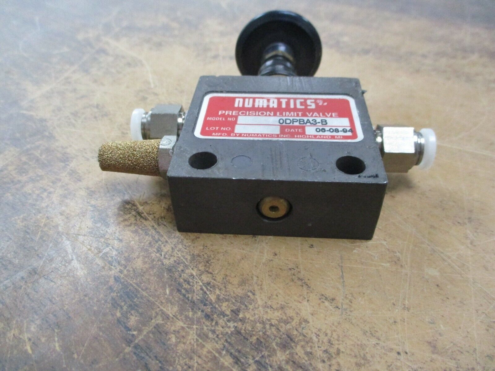 Numatics Precision Limit Valve 0DPBA3-B Used