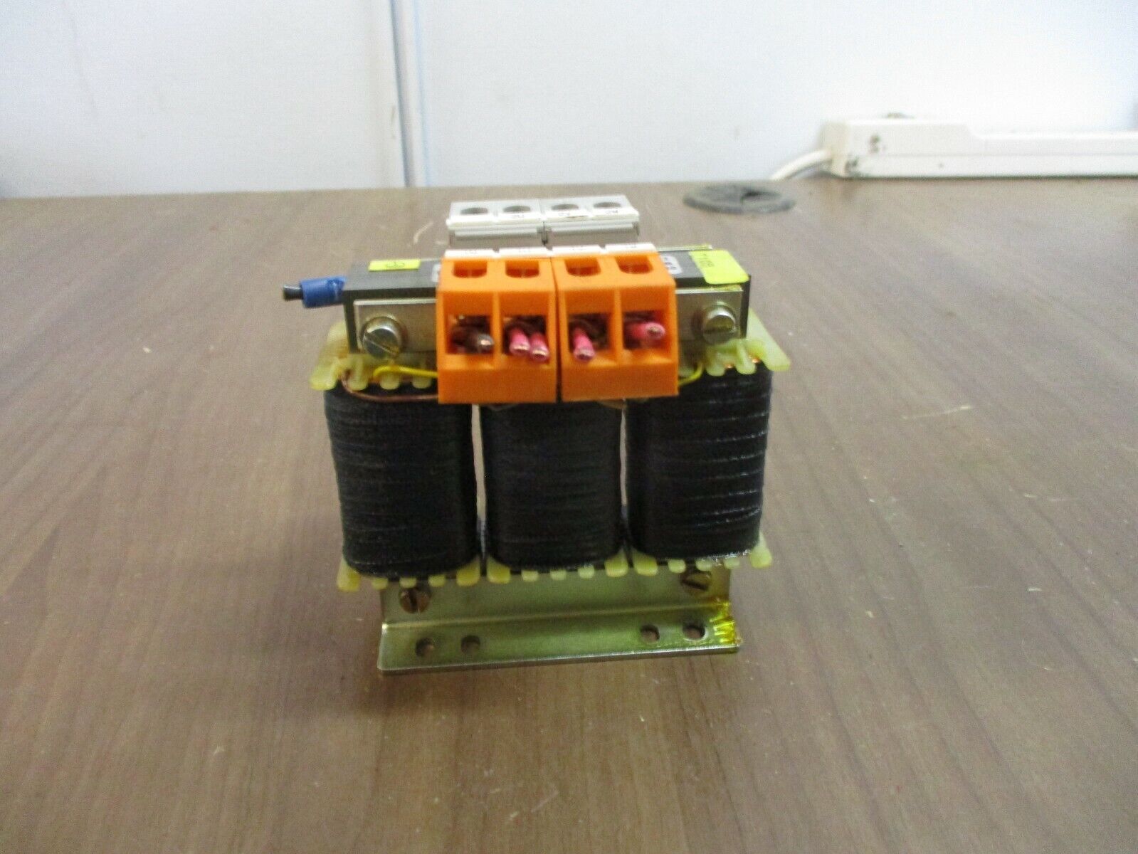 DIP Transformer 0048421255 40VA 400V 0.05A 50-60Hz Used