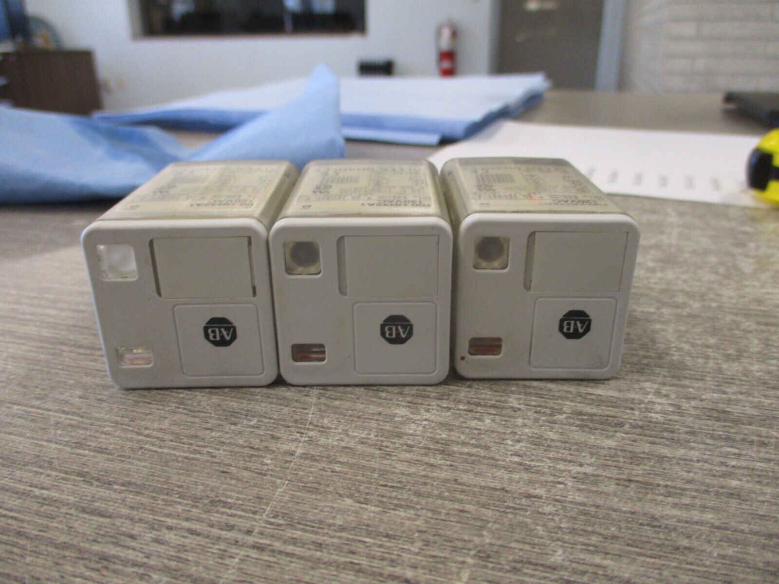 Allen-Bradley Relay 700-HB32A1 Ser.B 120V Coil Lot of 3 Used
