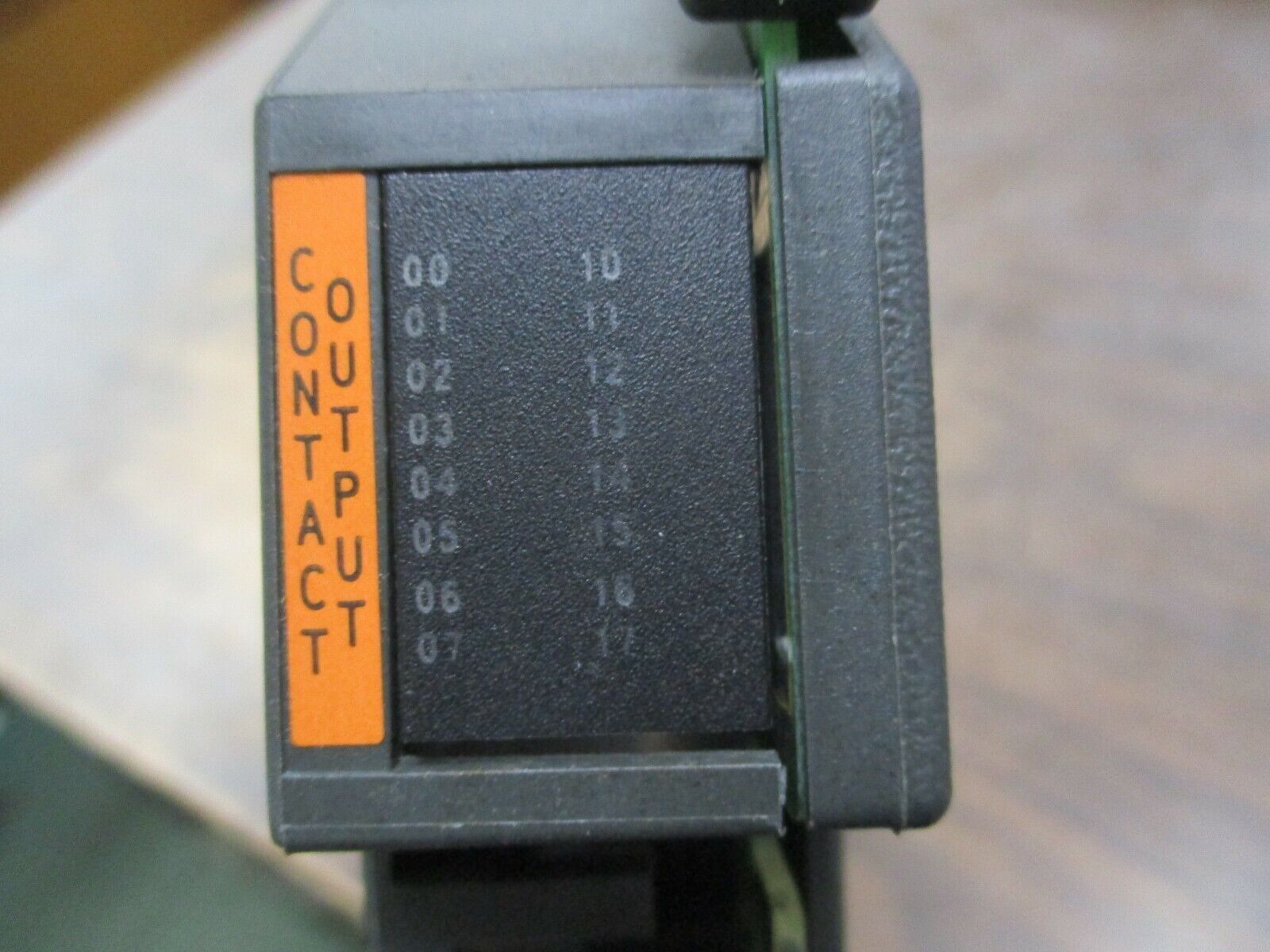 Allen-Bradley PLC Board 1771-OW16/B Electromechanical Contact Output Module