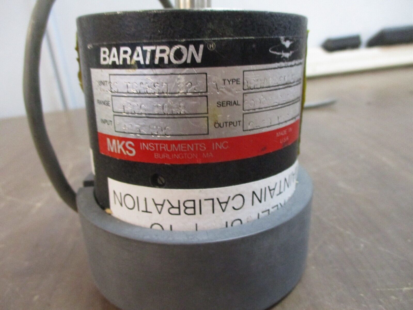MKS Baratron Pressure Transducer 224HA-01000A3-SP058 Input: 15VDC Used
