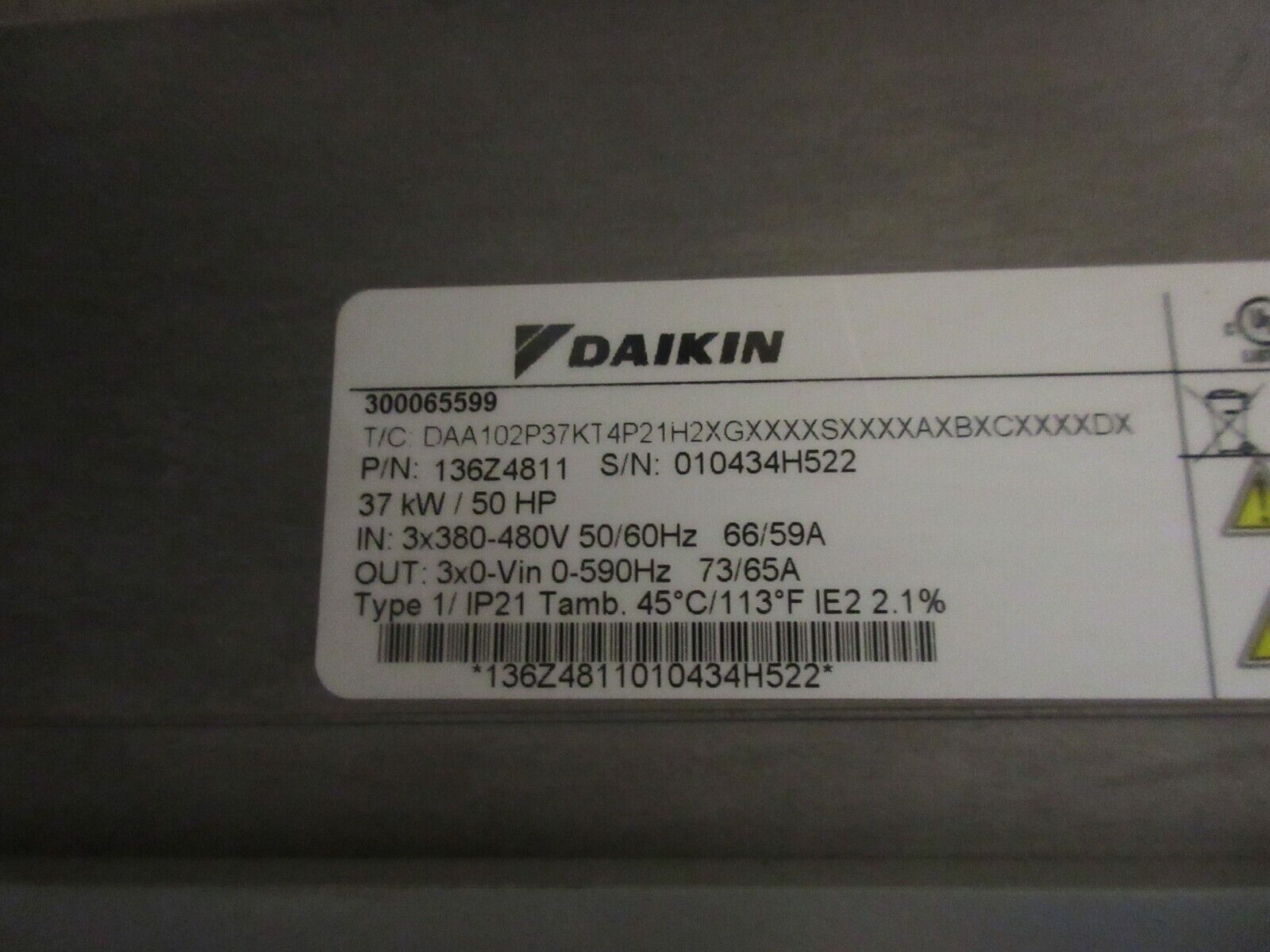 Daikin AC Drive 136Z4811 50HP 3Ph w/ Keypad Used