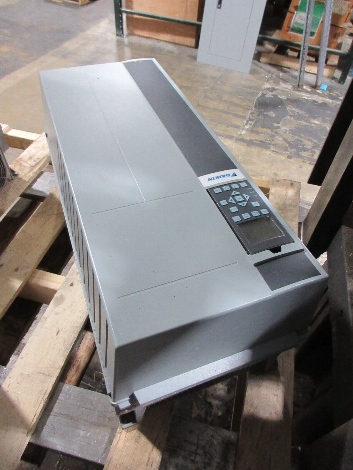 Daikin AC Drive 136Z4811 50HP 3Ph w/ Keypad Used