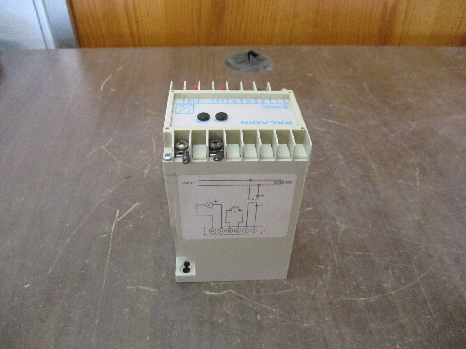 Crompton Paladin Transducer 253-TVLU 120V 60Hz Used