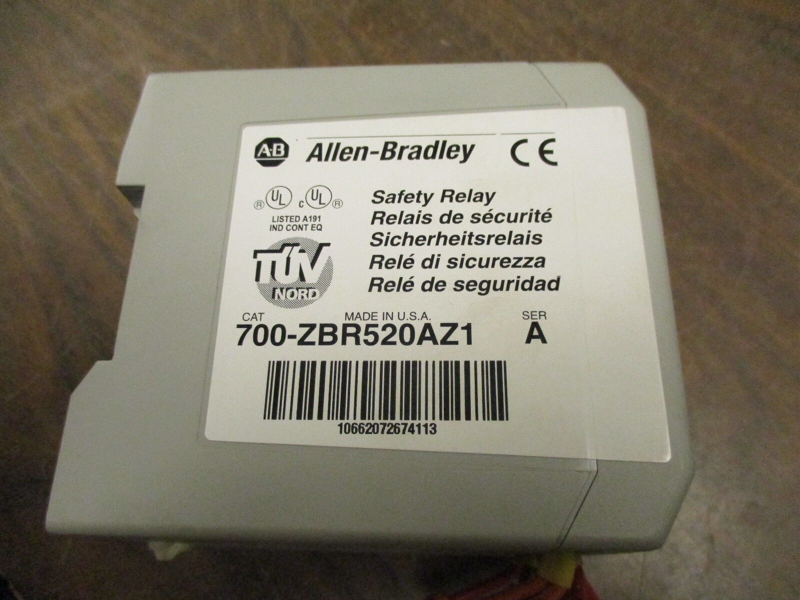 Allen-Bradley Safety Relay 700-ZBR520AZ1 Ser A 120V 50-60Hz Used