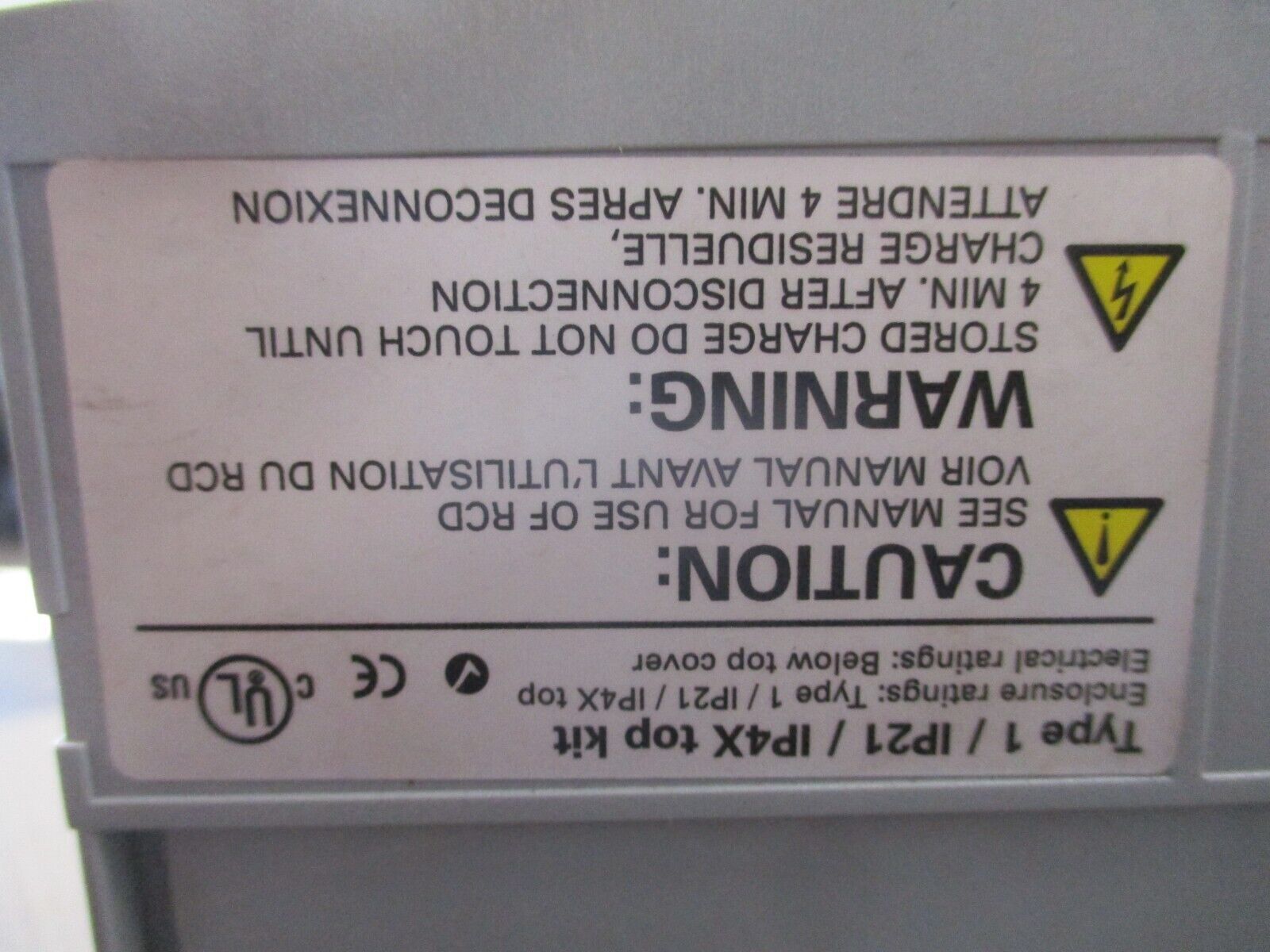 Danfoss VLT AC Drive 131F0668 5HP 3Ph Input: Output: *No Cover* *No Keypad* Used