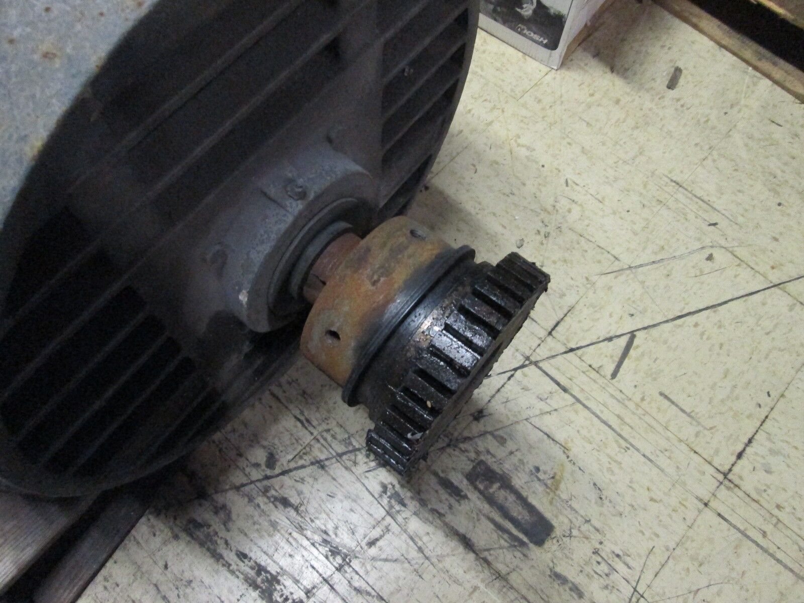 GE Motor 5K3509AN254 350HP 1800RPM 509LS Frame Enclosure: nema B DP 2300V 77.2A