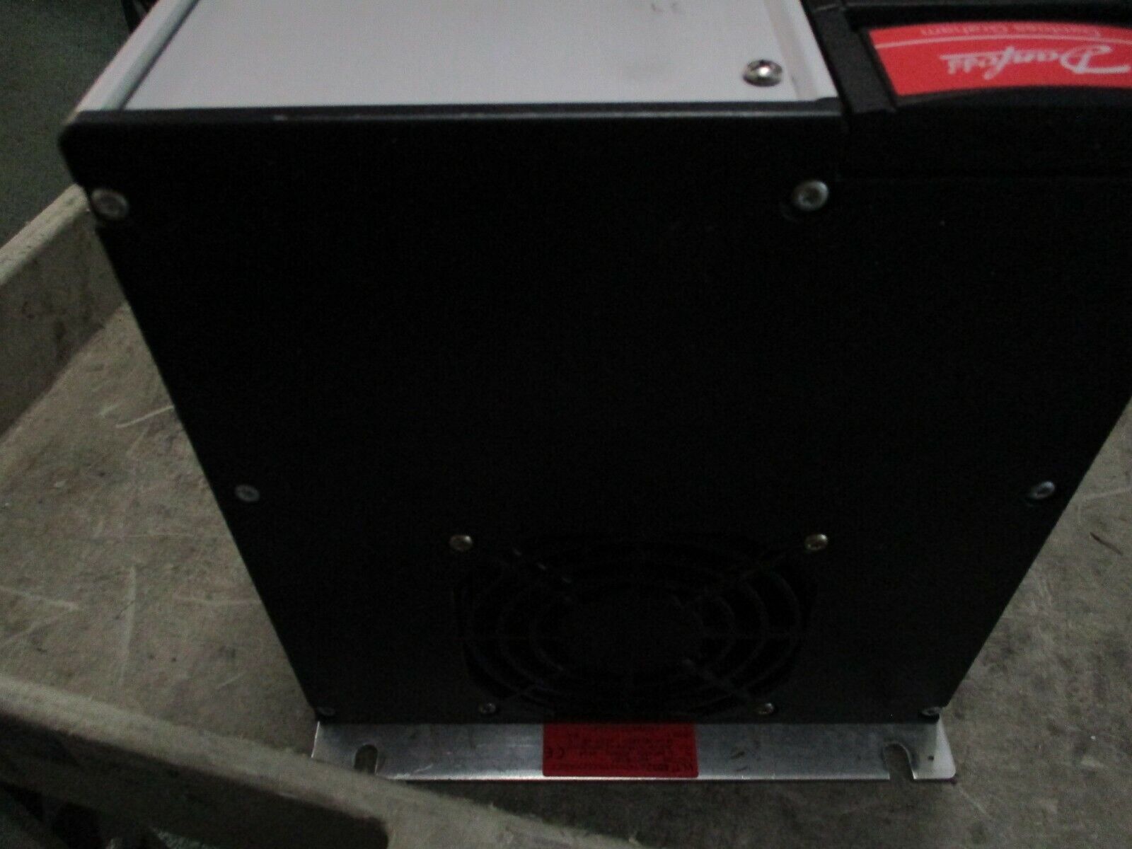 Danfoss VLT 6032 AC Drive 175Z7368 30HP *Missing Terminal Cover* Used