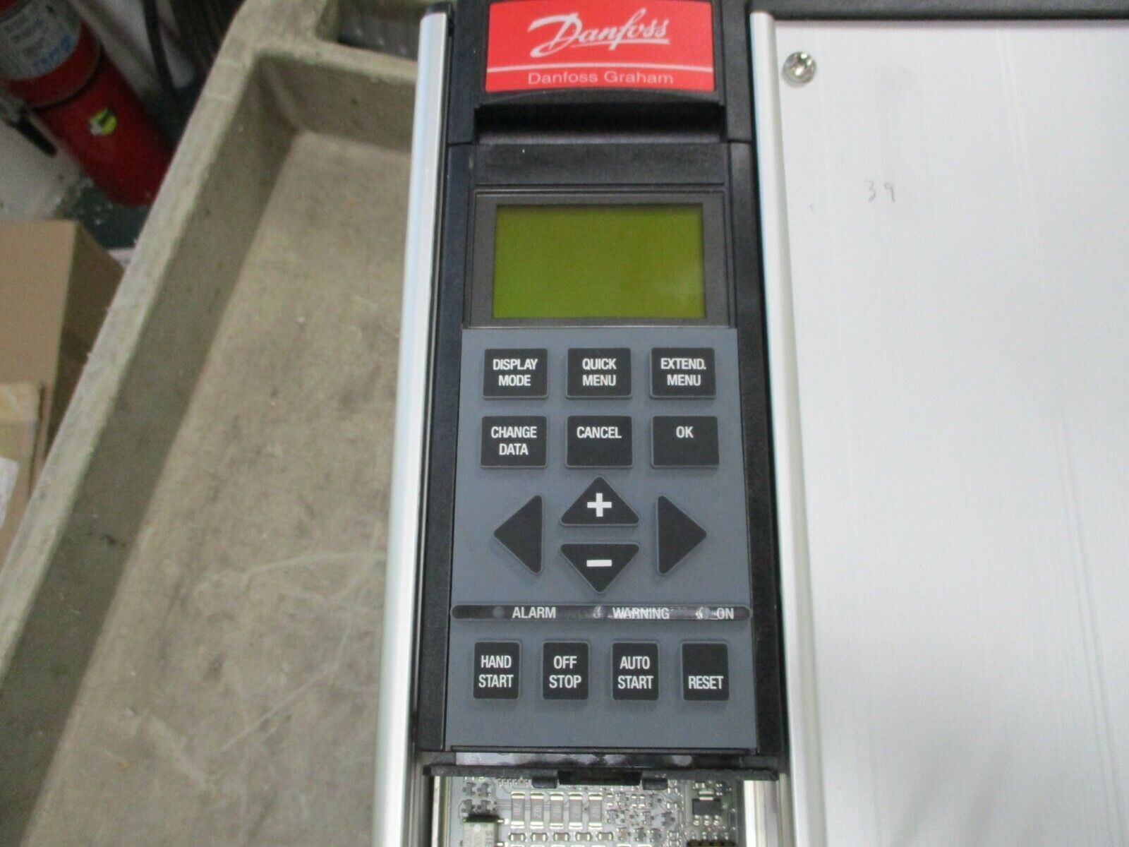 Danfoss VLT 6032 AC Drive 175Z7368 30HP *Missing Terminal Cover* Used