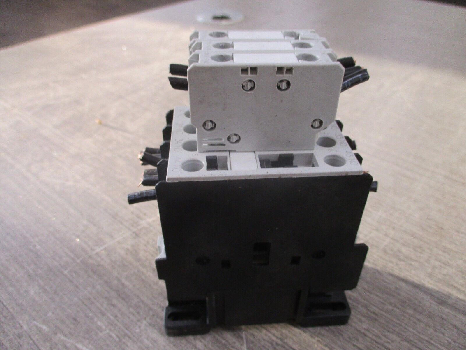 GE Contactor RL4RA040T 120V Coil w/ Aux Contact Block Used