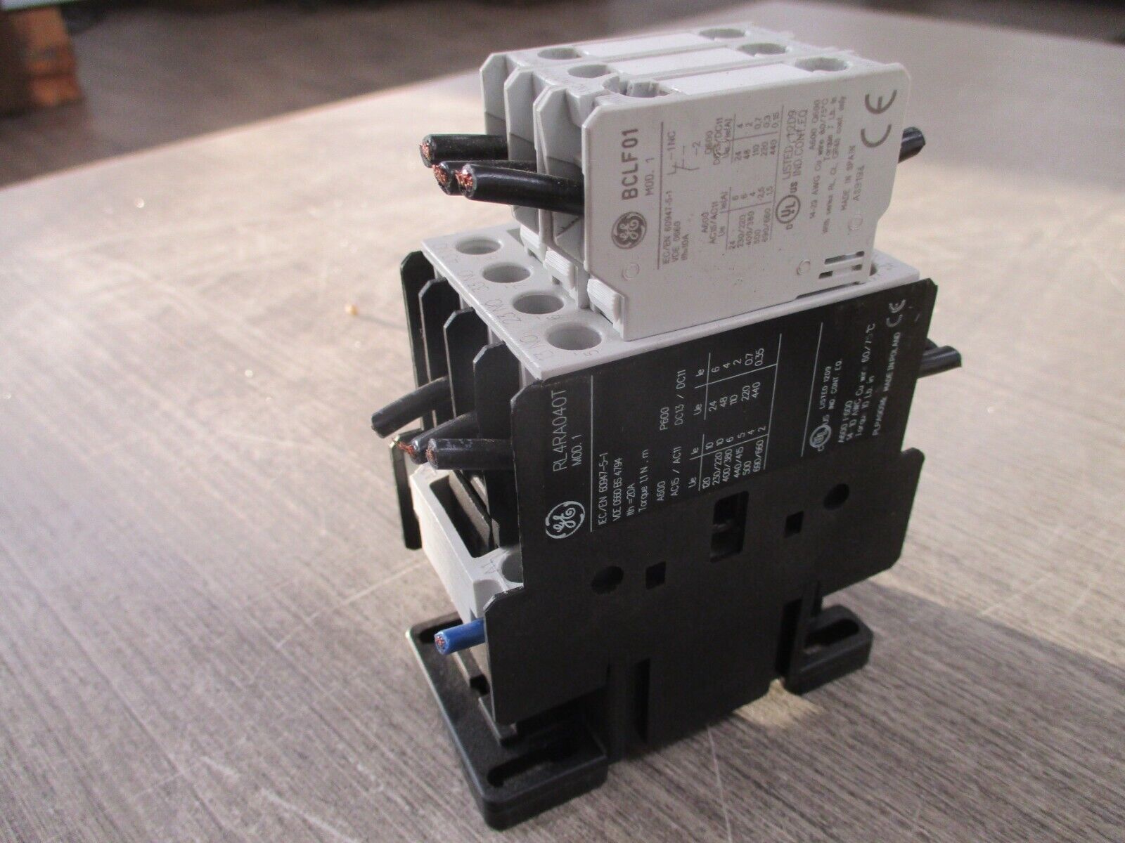 GE Contactor RL4RA040T 120V Coil w/ Aux Contact Block Used