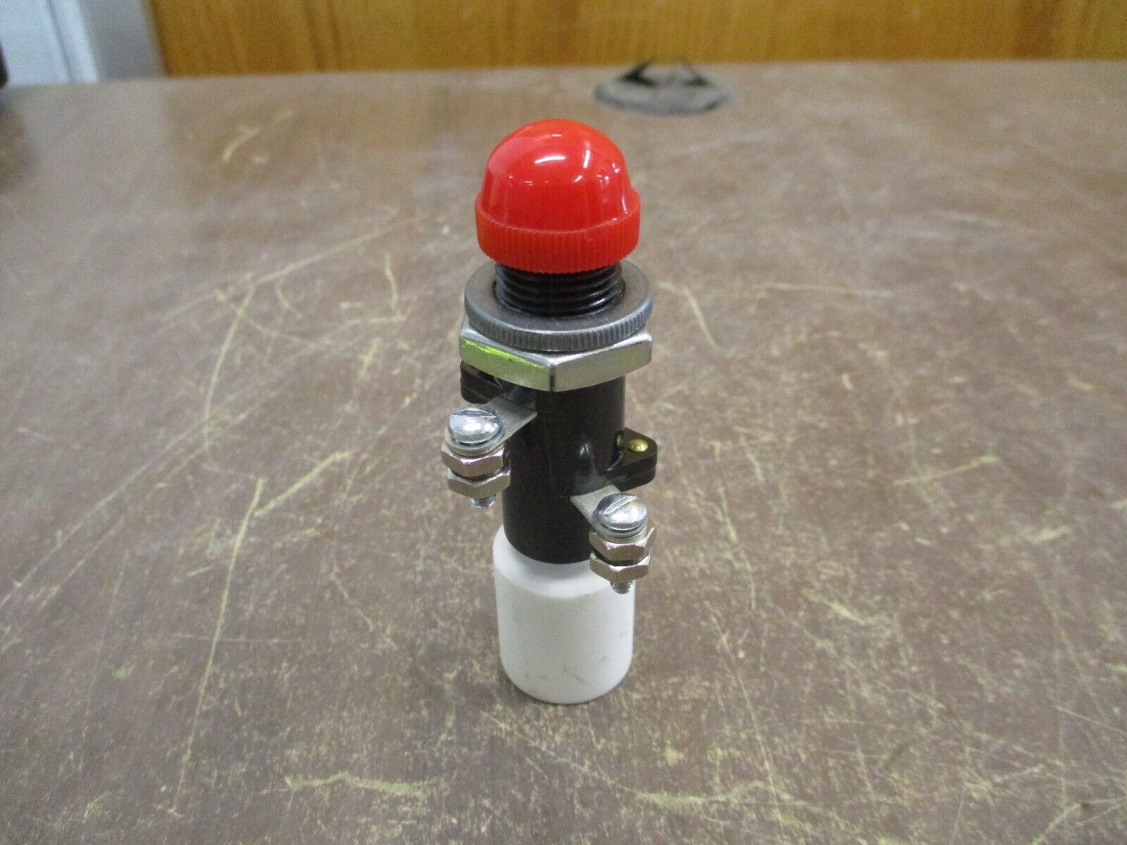 GE Indicating Light 116B6708G5R Red New Surplus