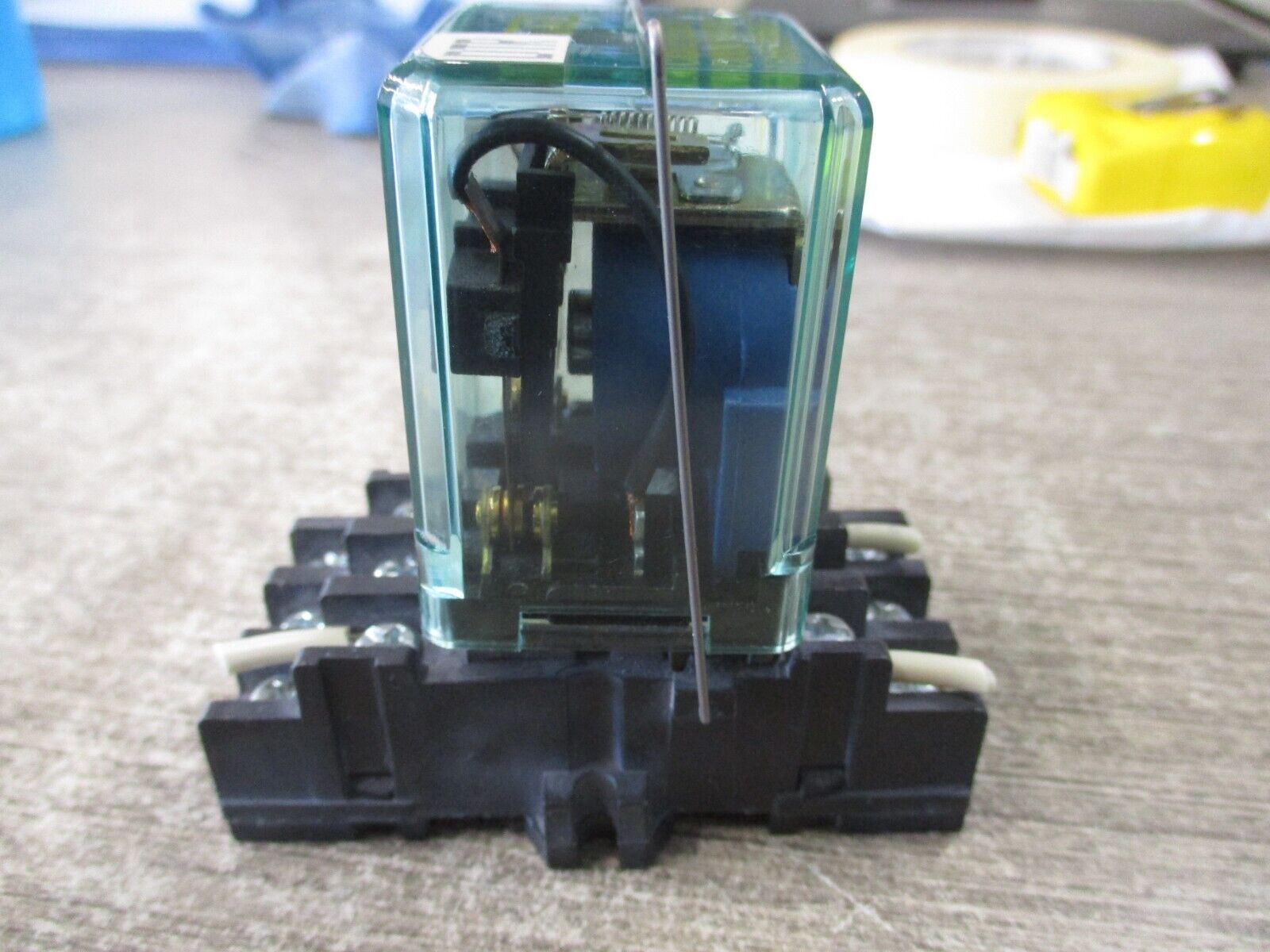 Asco Relay 115277 24VDC Coil W/Base Used