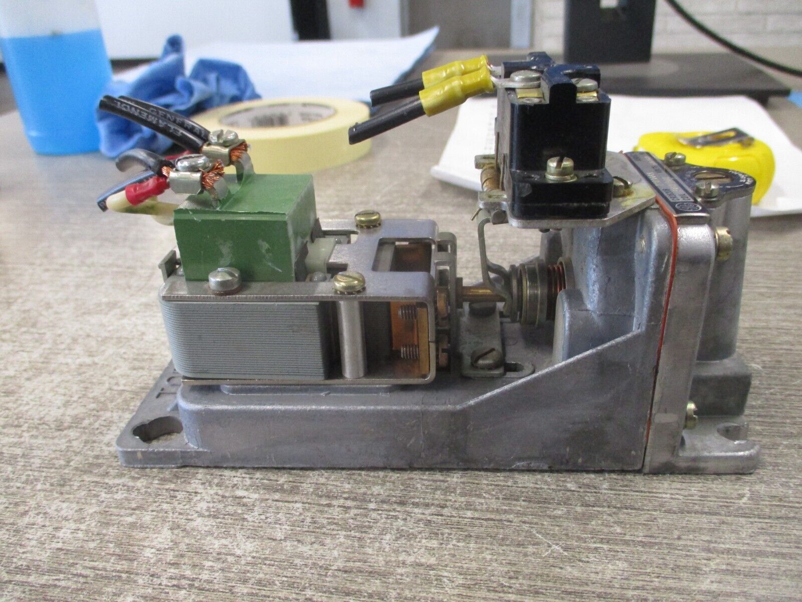 GE Time Delay Relay CR2820B 110AA4K Ser. A 460V Coil Delay; 1/5-180 Sec