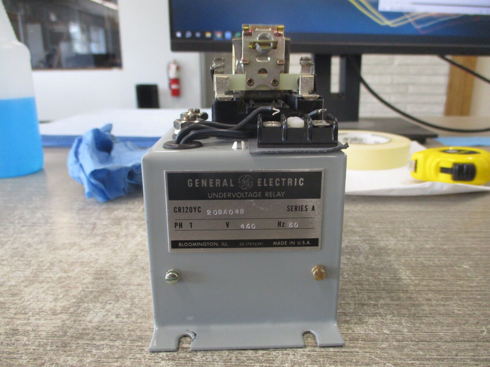 GE Undervoltage Relay CR120YC20BA04B Ser. A 460V 1Ph 60Hz Used