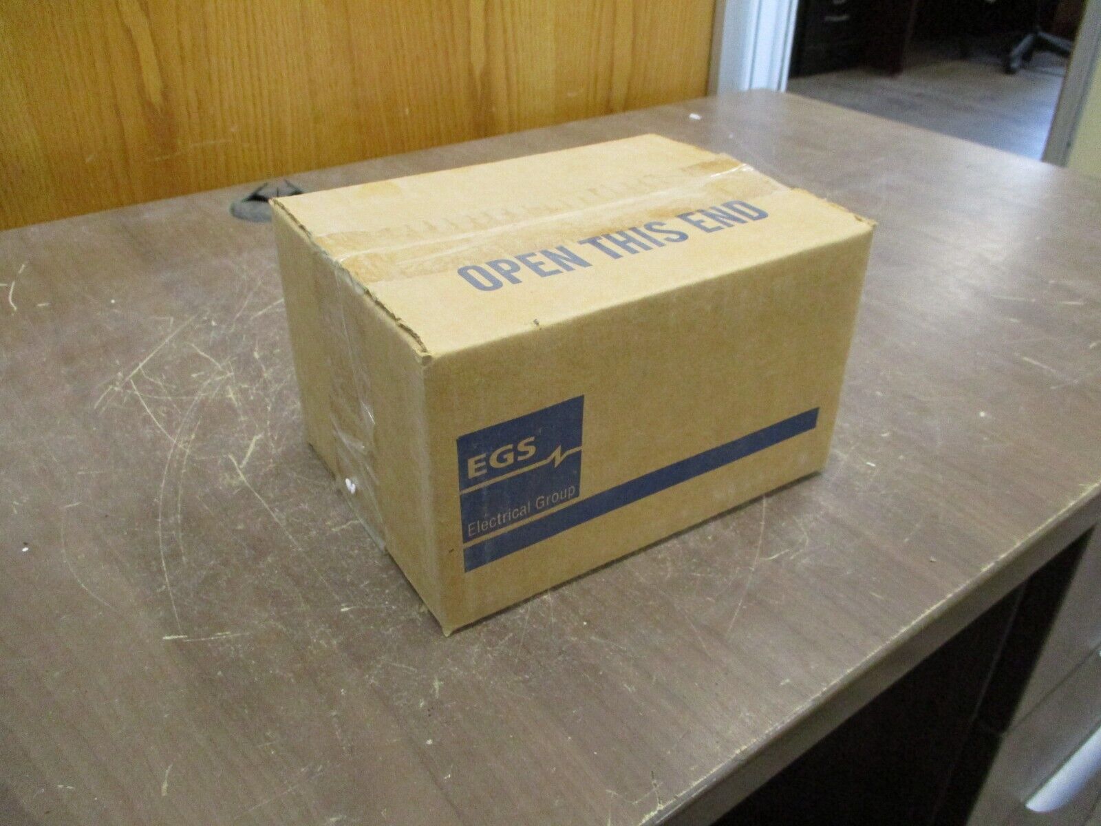 Appleton Device Cover ESKB1PBQ One-Hole Aluminum For Hazardous Locations
