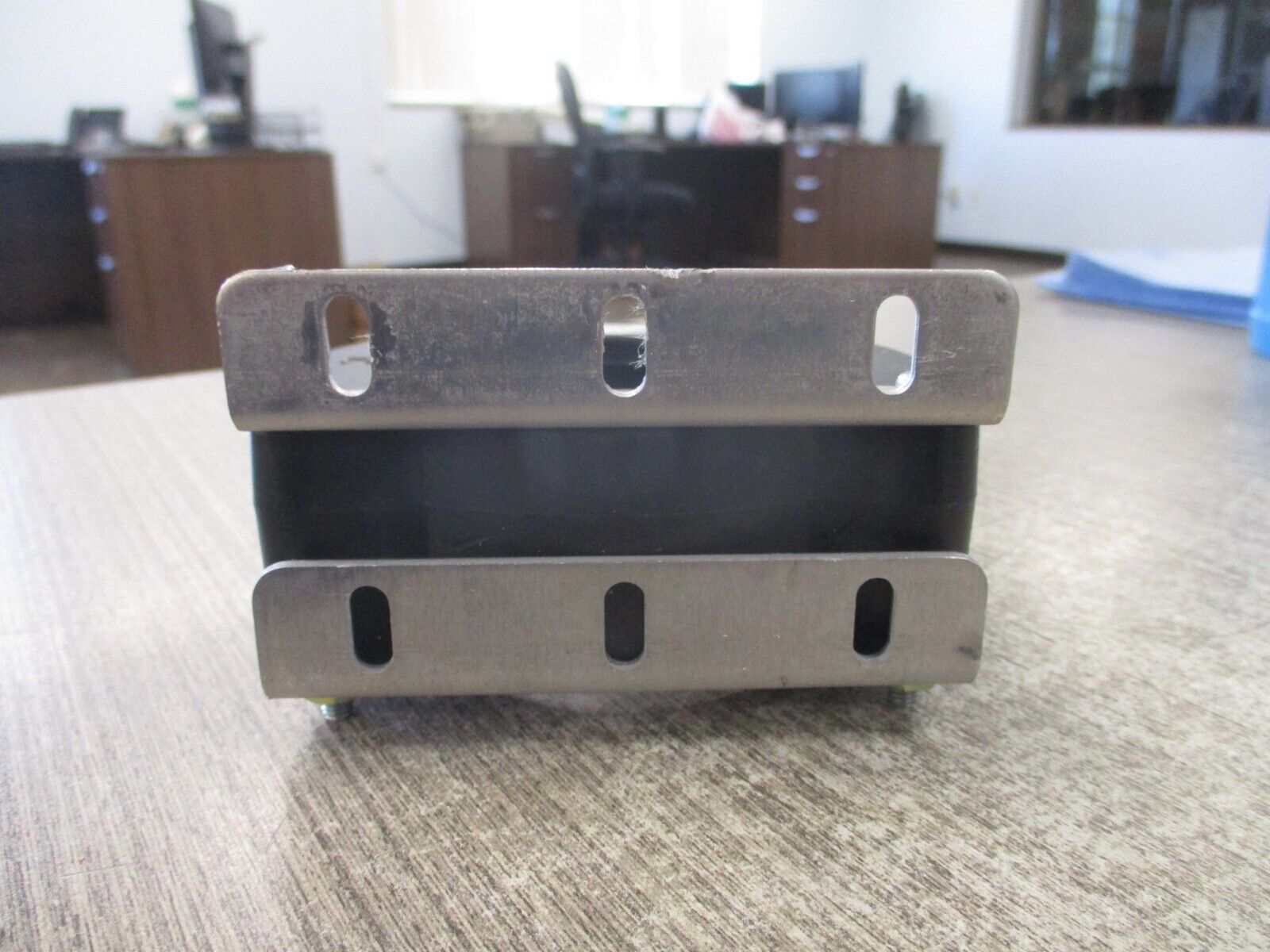Square D Current Transformer 74-601 Ratio 600:5A 600V 25-400Hz 10kV BIL Used