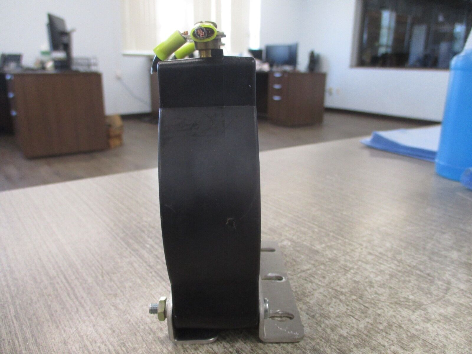 Square D Current Transformer 74-601 Ratio 600:5A 600V 25-400Hz 10kV BIL Used