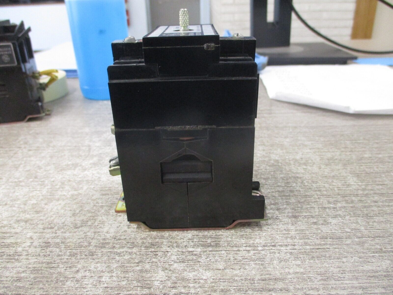 GE Contactor CR120B02022 120V Coil Used