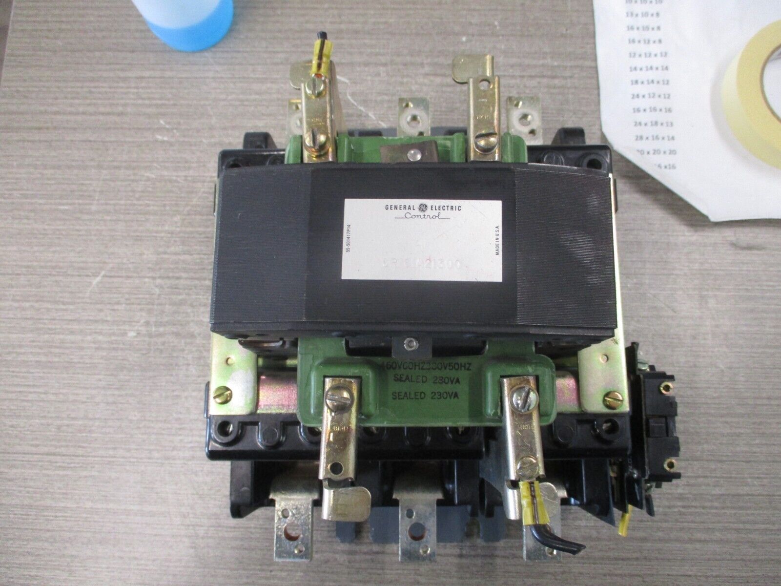 GE Contactor CR161A21300 460V coil 3P Used