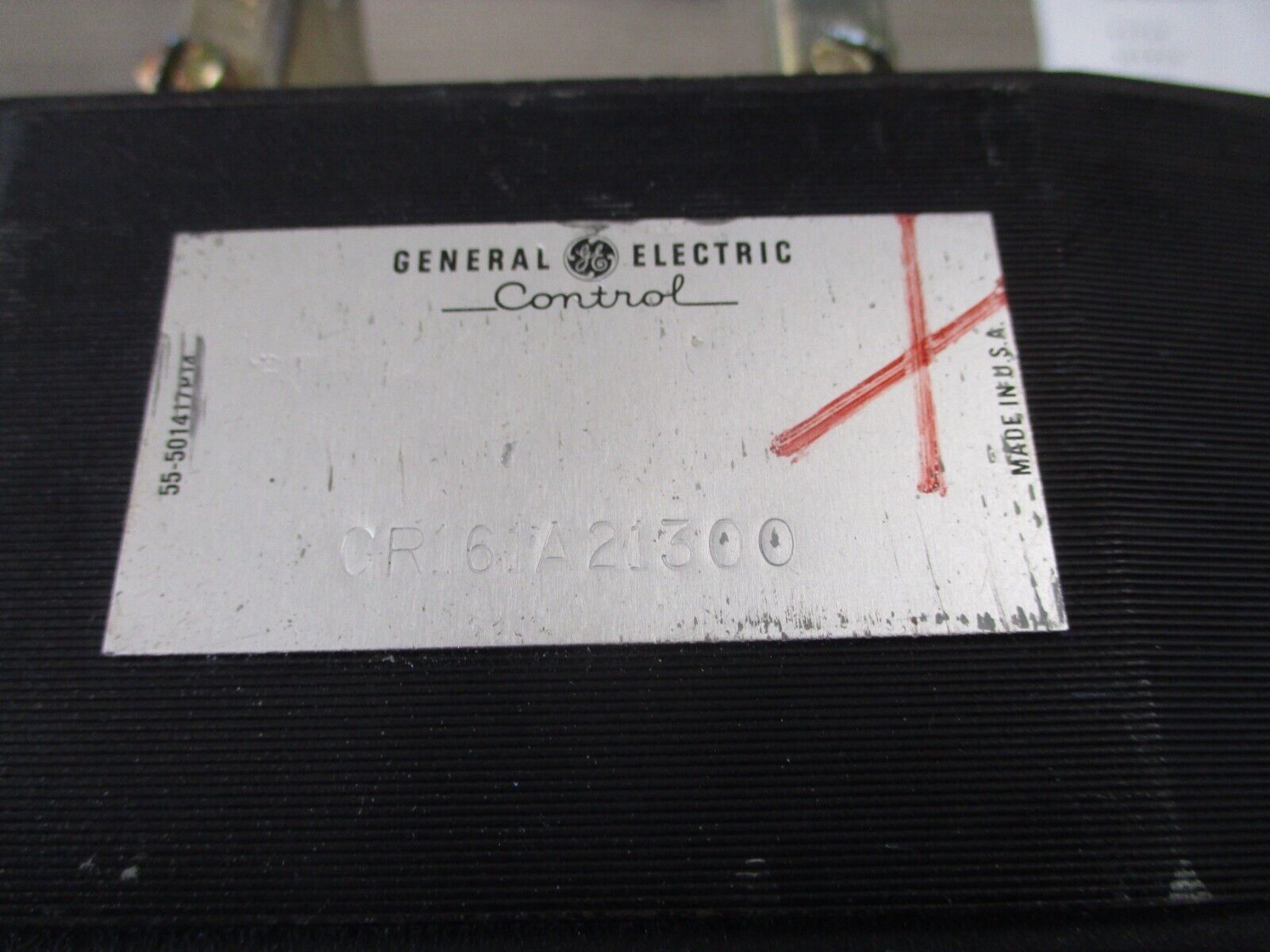 GE Contactor CR161A21300 460V coil 3P *Missing Terminal Screws* Used