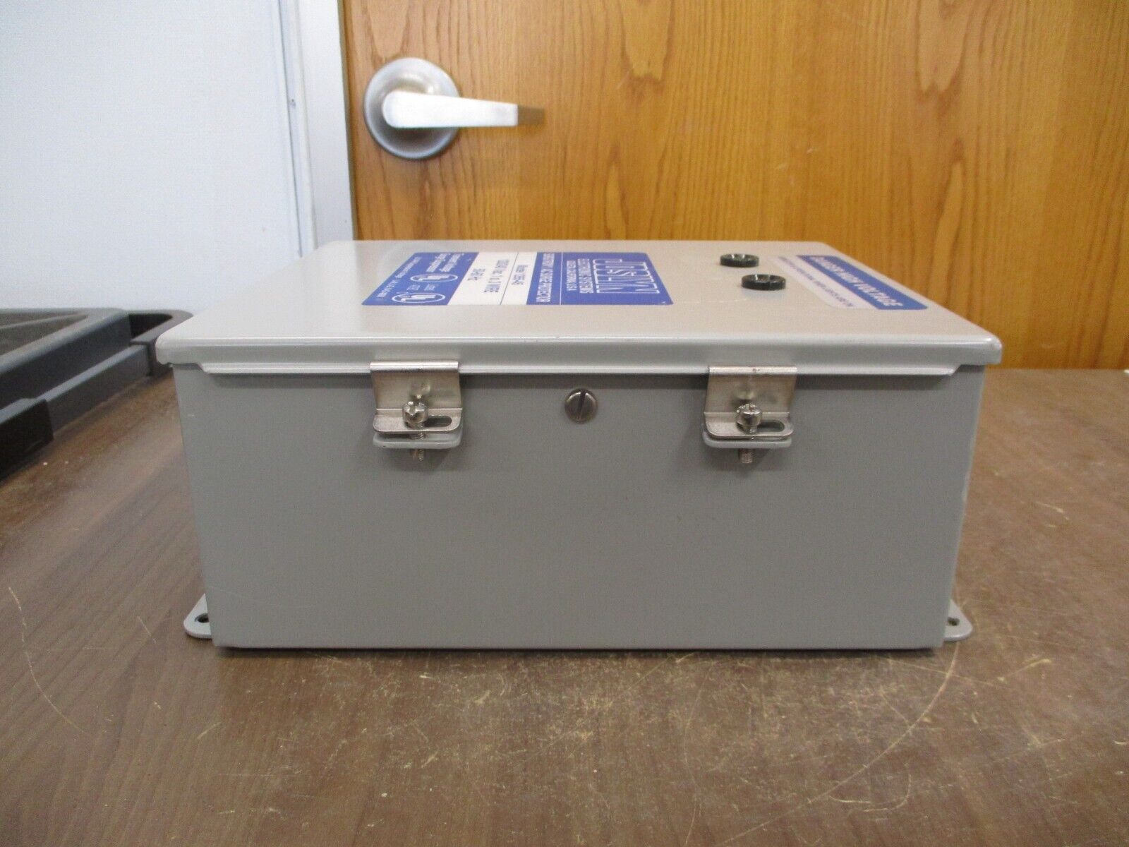 Joslyn Surgitron I AC Surge Protector 1265-45 120/240V 1Ph 3W 50/60Hz Used