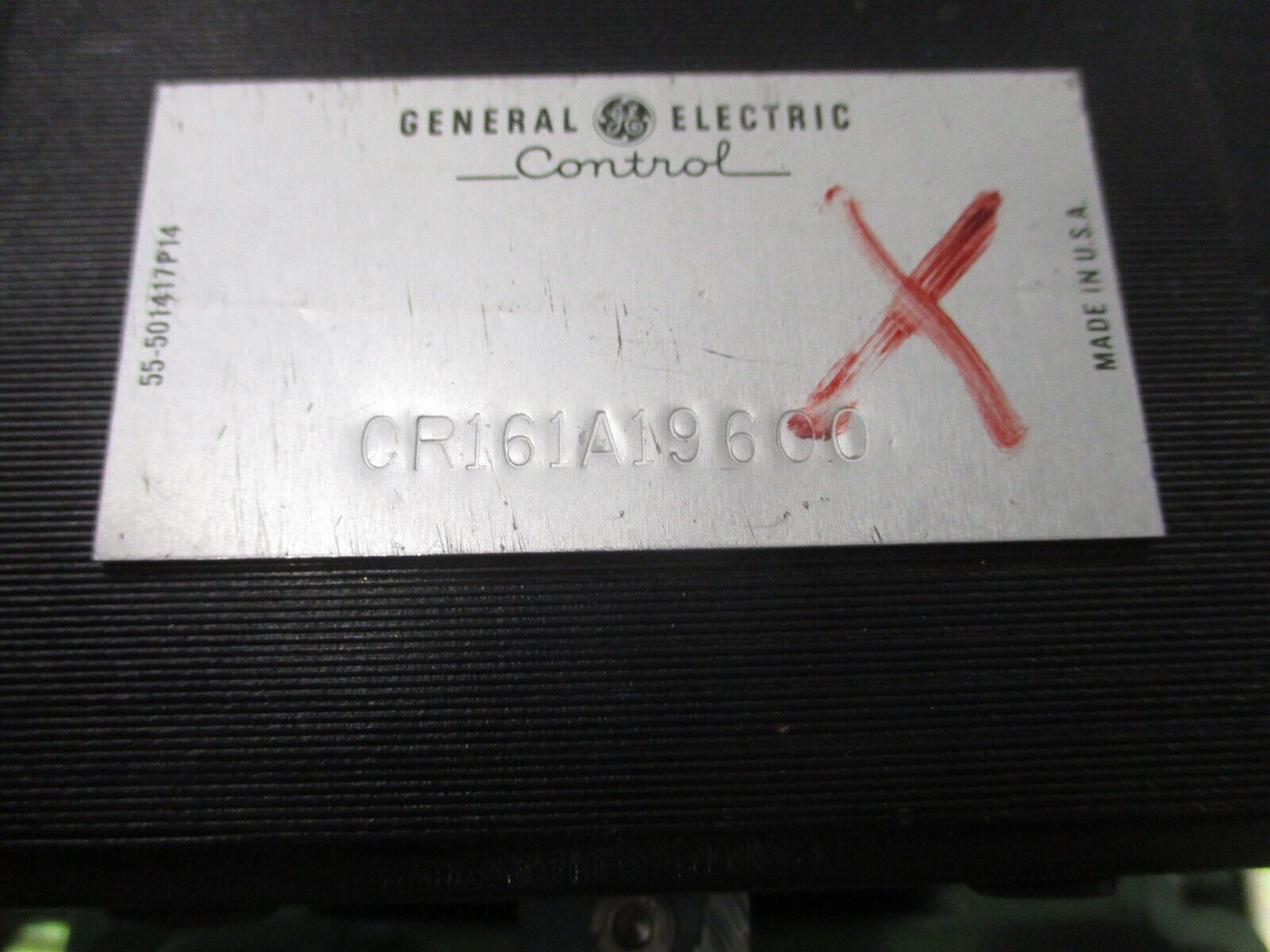GE Contactor CR161A19600 460V Coil 3P  *Missing Terminal Screws* Used