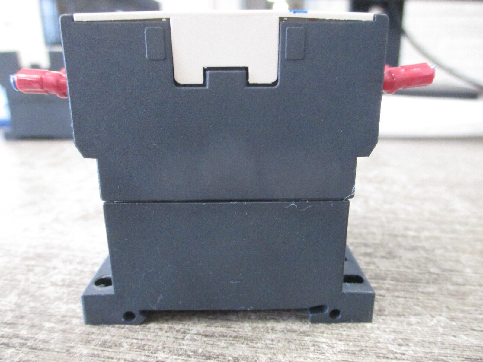 Telemecanique Contactor CA2KN 22S7 500V 50/60Hz Used