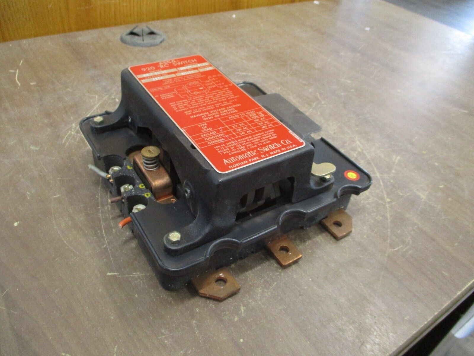 Asco 920 RC Switch 9204 100A 600V 60Hz Control: 265-277V Used