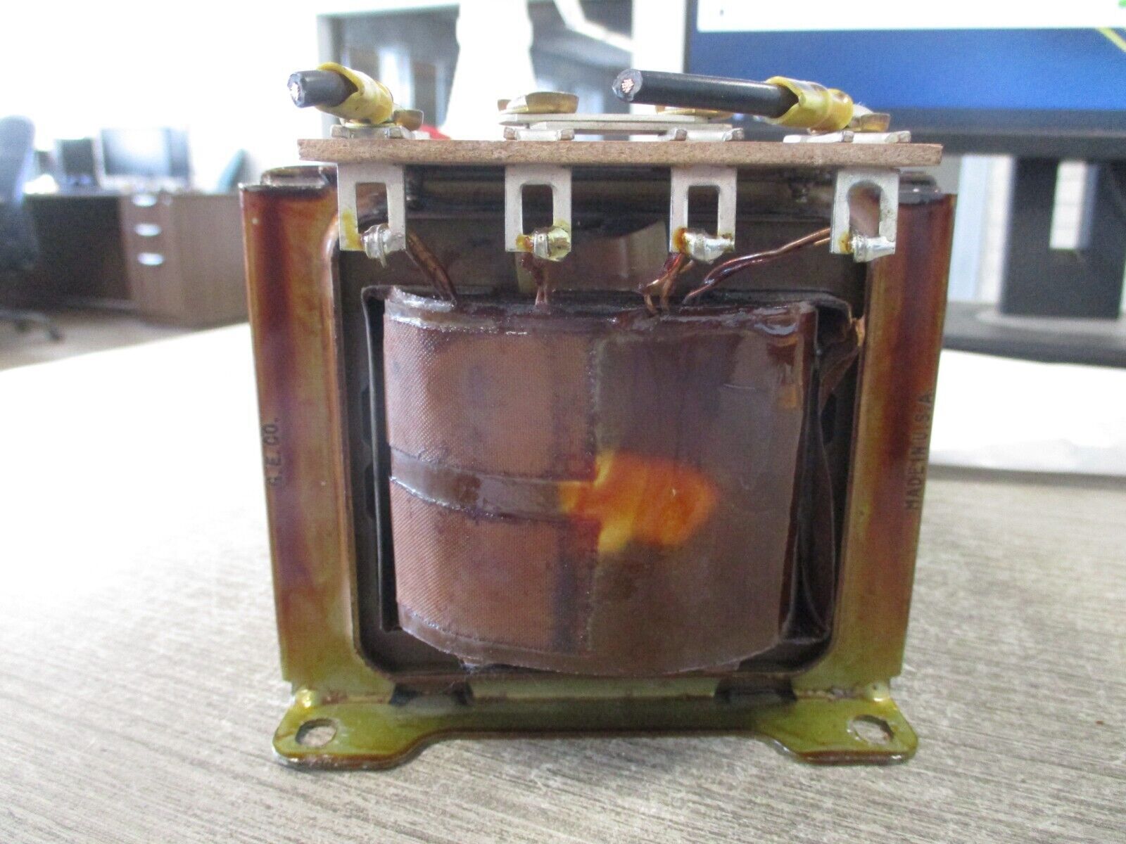 GE Transformer 9T55Y54 2kVA Pri: 230/460V Sec: 115V 60Hz