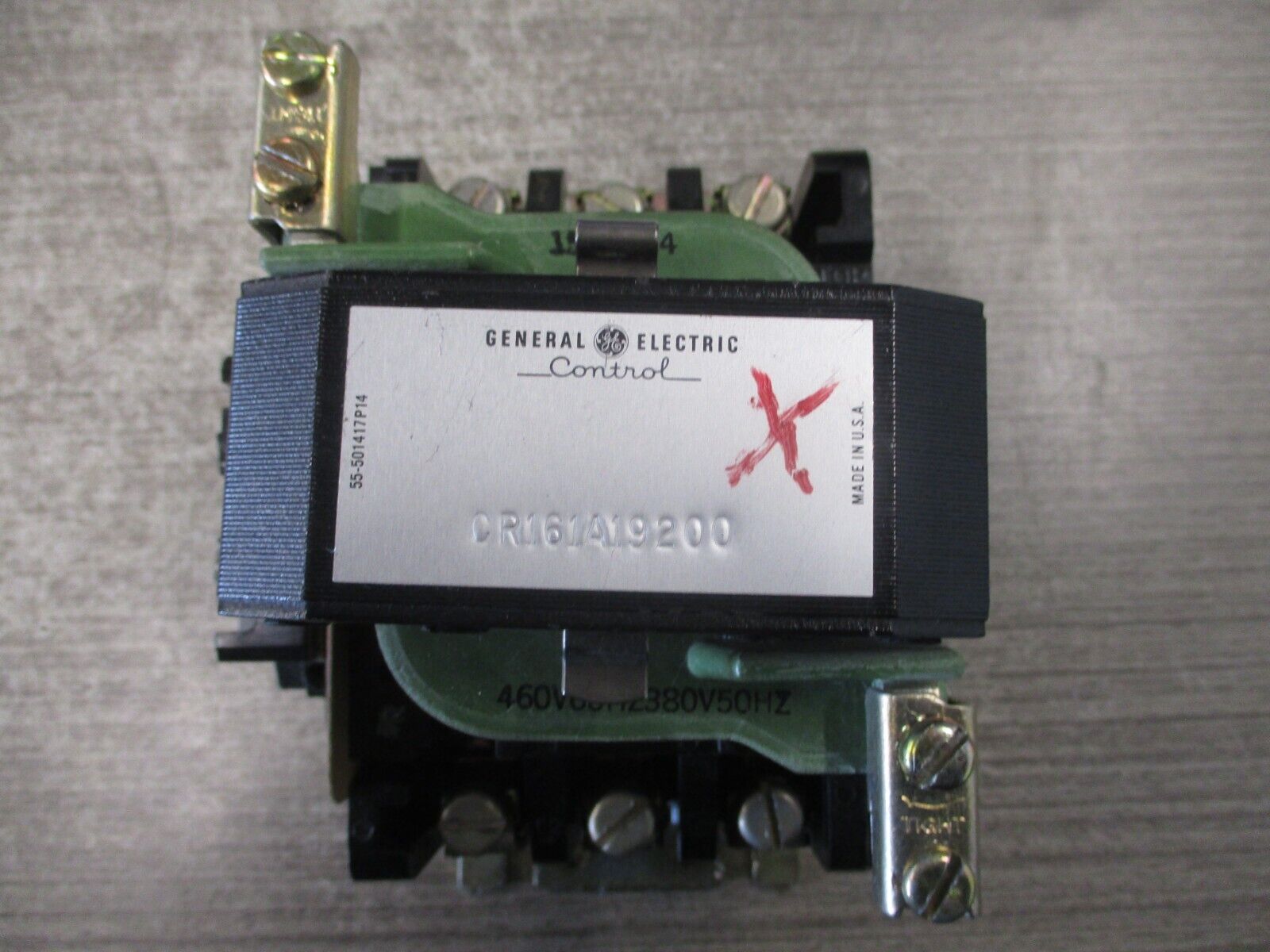 GE Contactor CR161A19200 460V Coil *Missing (2) Terminal Screws* Used