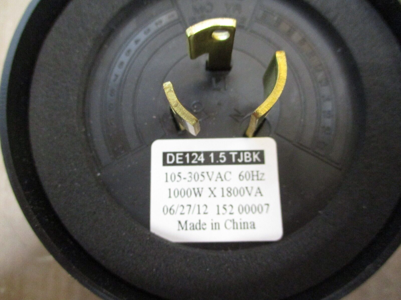 DTL Outdoor Photoelectric Control DE124 1.5 TJBK 105-305VAC 60Hz New Surplus