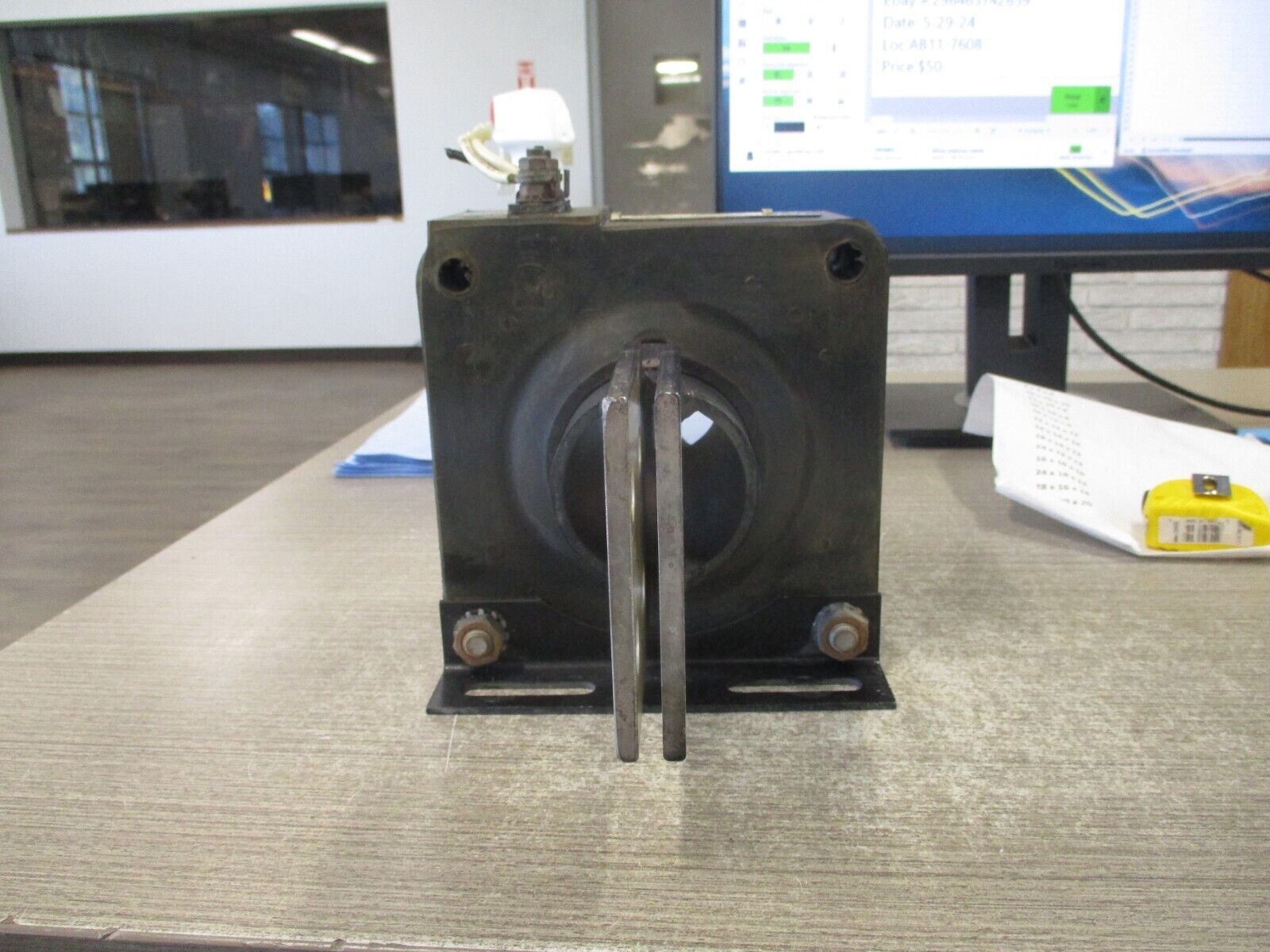 GE Type JCL-0 Current Transformer 750X28G15 Ratio 2000:5A 10KV BIL 50-60Hz