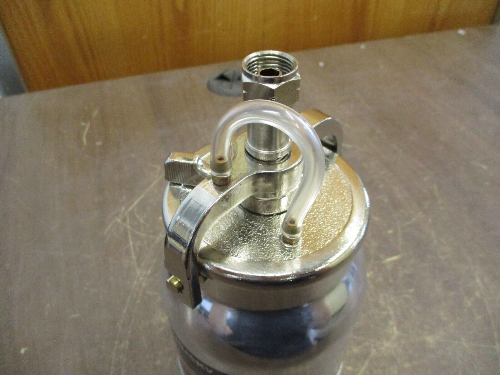 Husky Siphon Feed Spray Gun Tank H4930SSG 45PSI Max *No Box* New Surplus