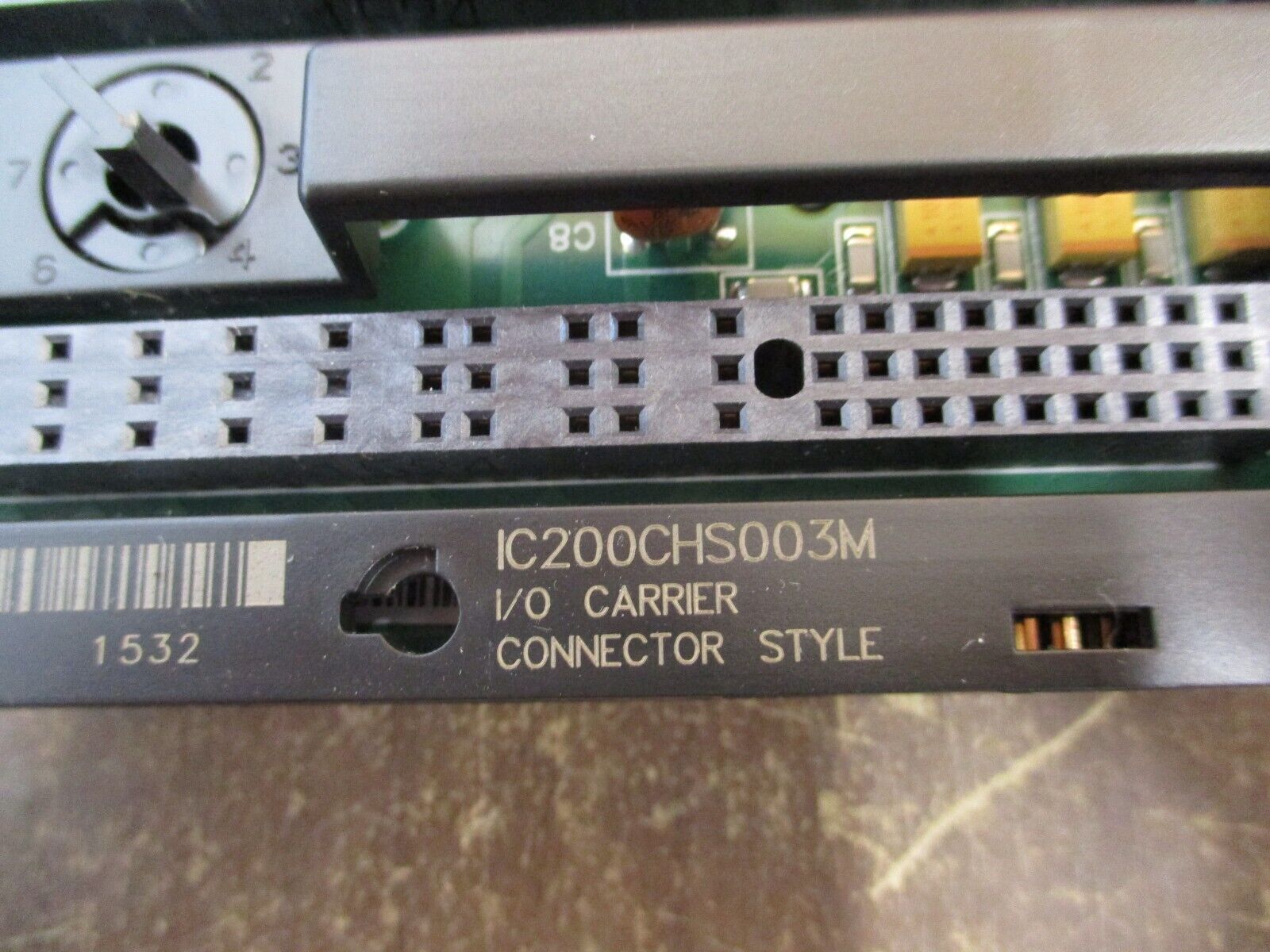 GE Fanuc I/O Carrier IC200CHS003M Connector Style Used
