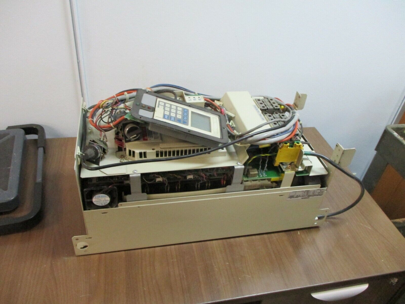 Square D AC Drive ATV66D46N4 40HP 3Ph *No Cover* w/Keypad Used