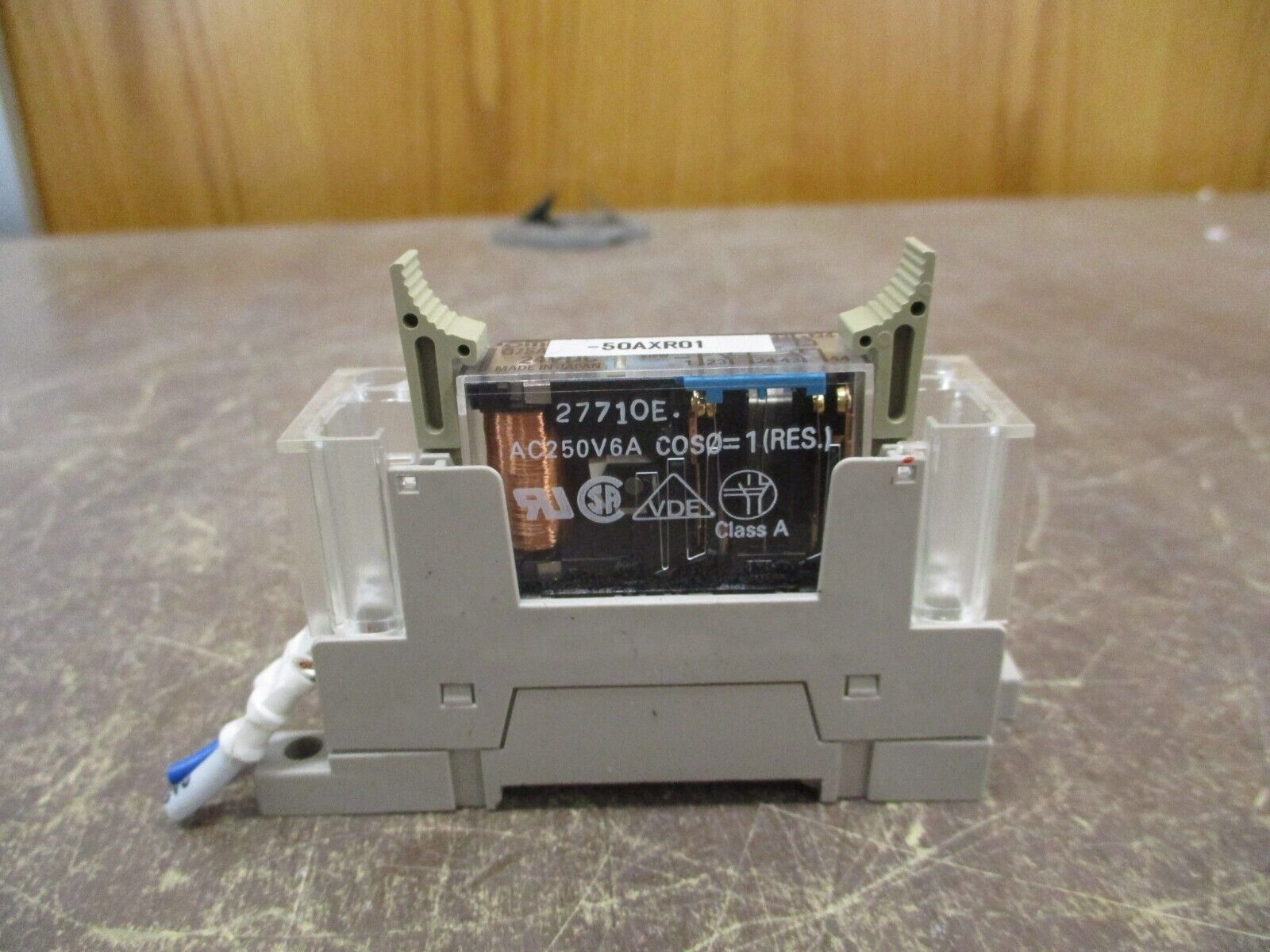 Omron Relay P7SA-10F-ND 24VDC *Lot of 2* Used