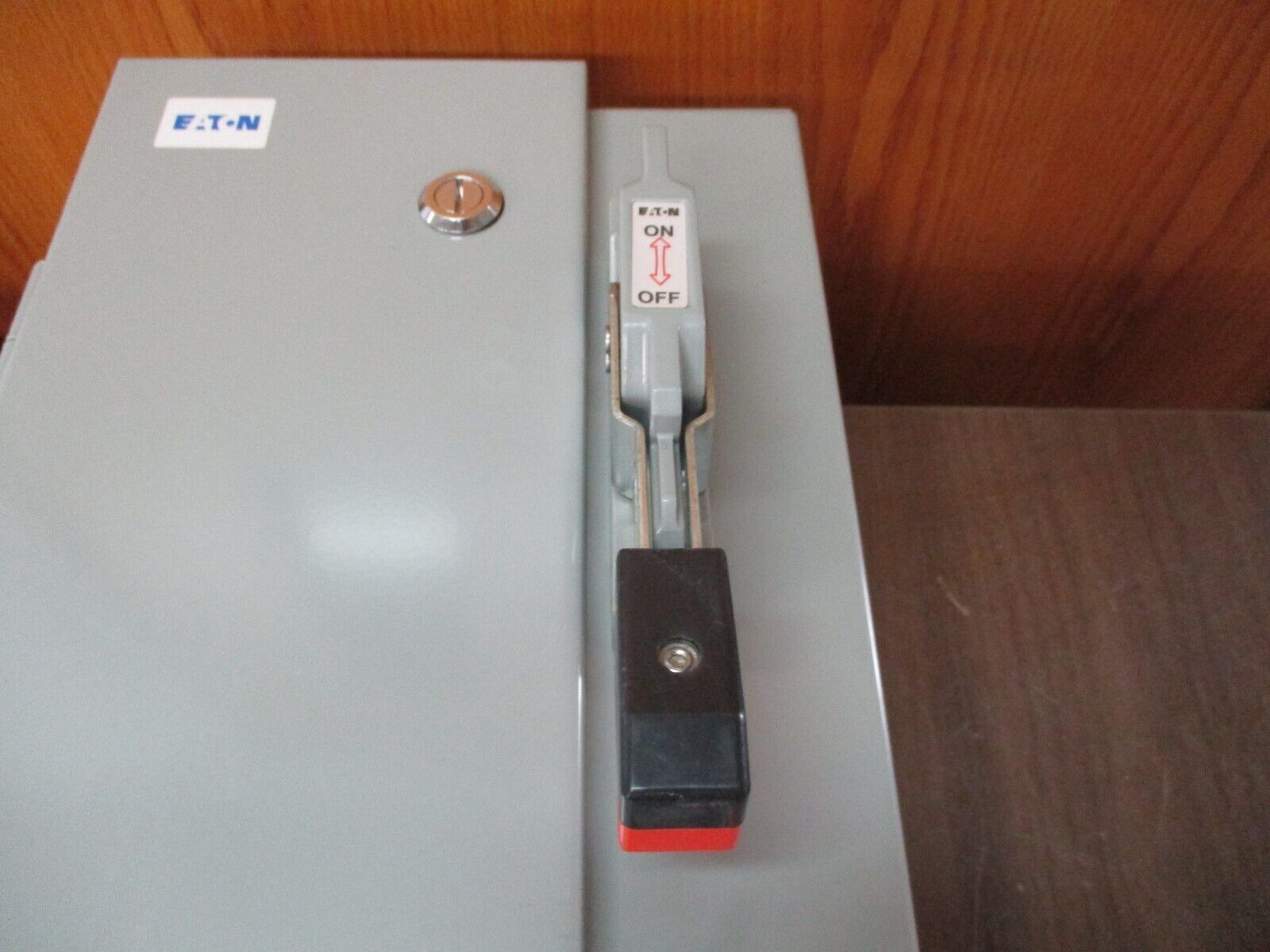 Eaton Size 0 Combination ECN1601AHB 120V Coil Type 1 Enclosure New Surplus